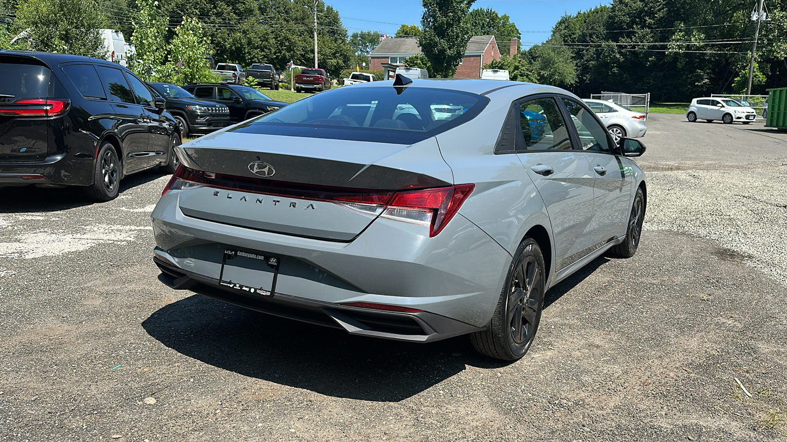 2021 Hyundai ELANTRA SEL 3