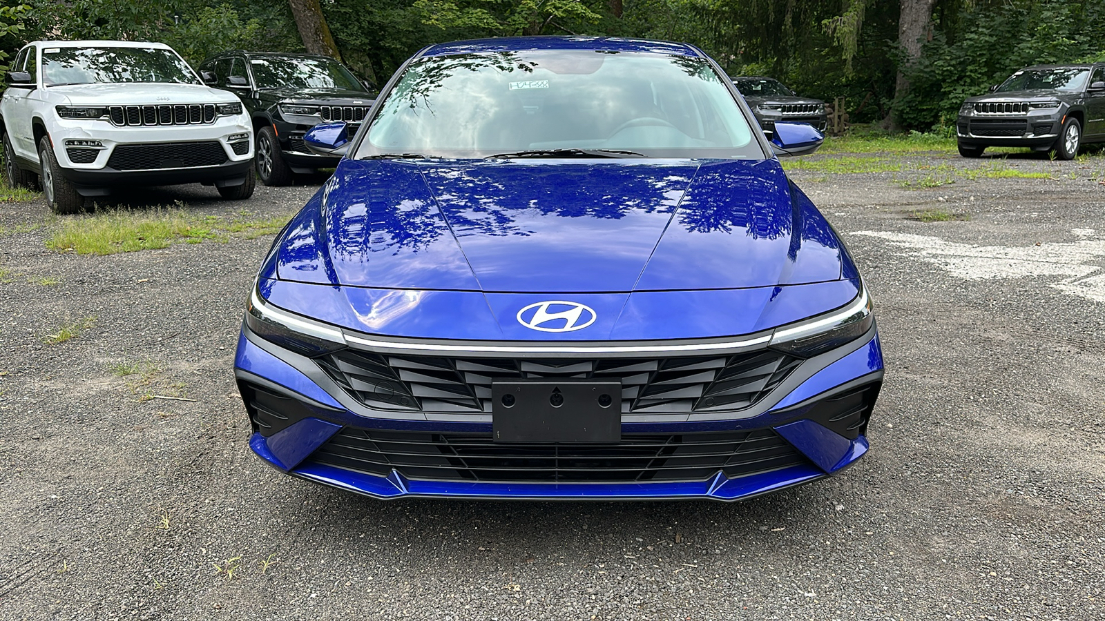 2024 Hyundai Elantra SE 8