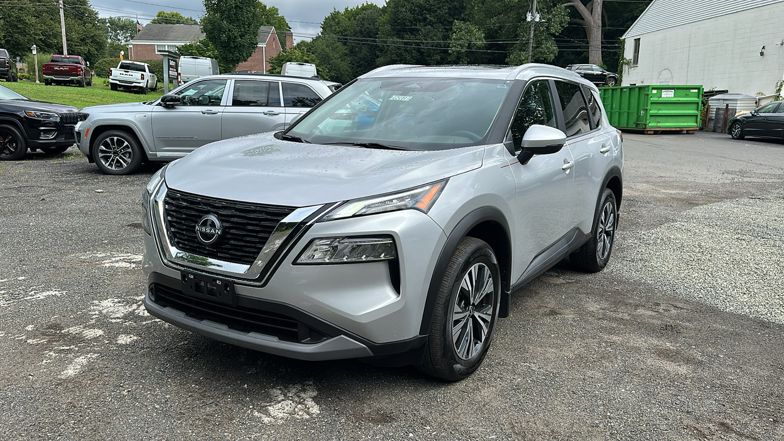 2023 Nissan Rogue SV 7