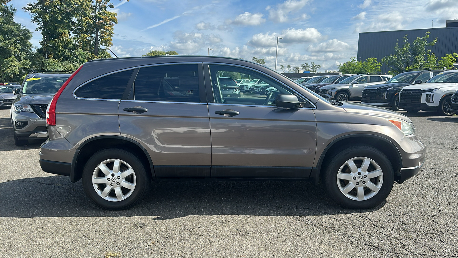 2011 Honda CR-V SE 2