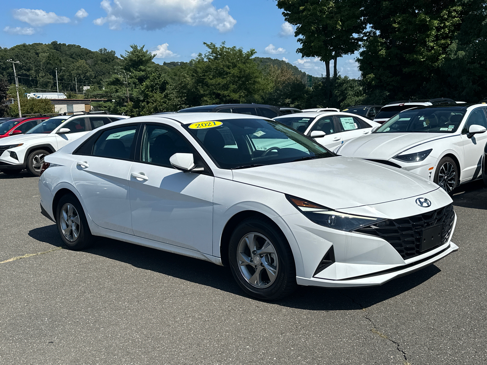 2021 Hyundai Elantra SE 1