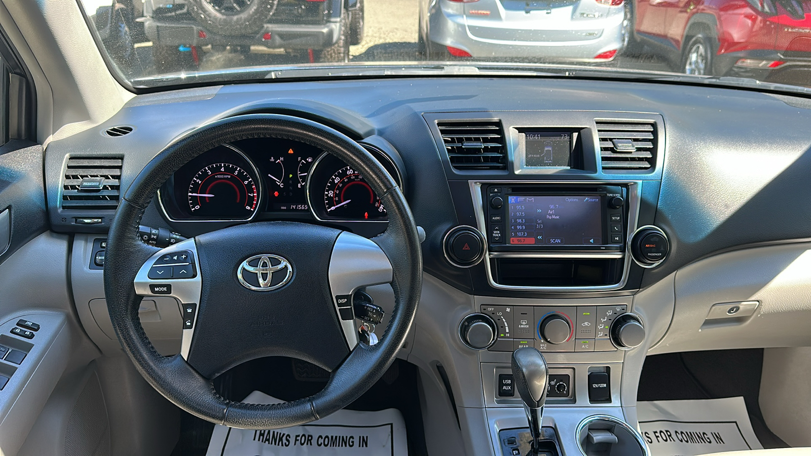 2013 Toyota Highlander SE 26