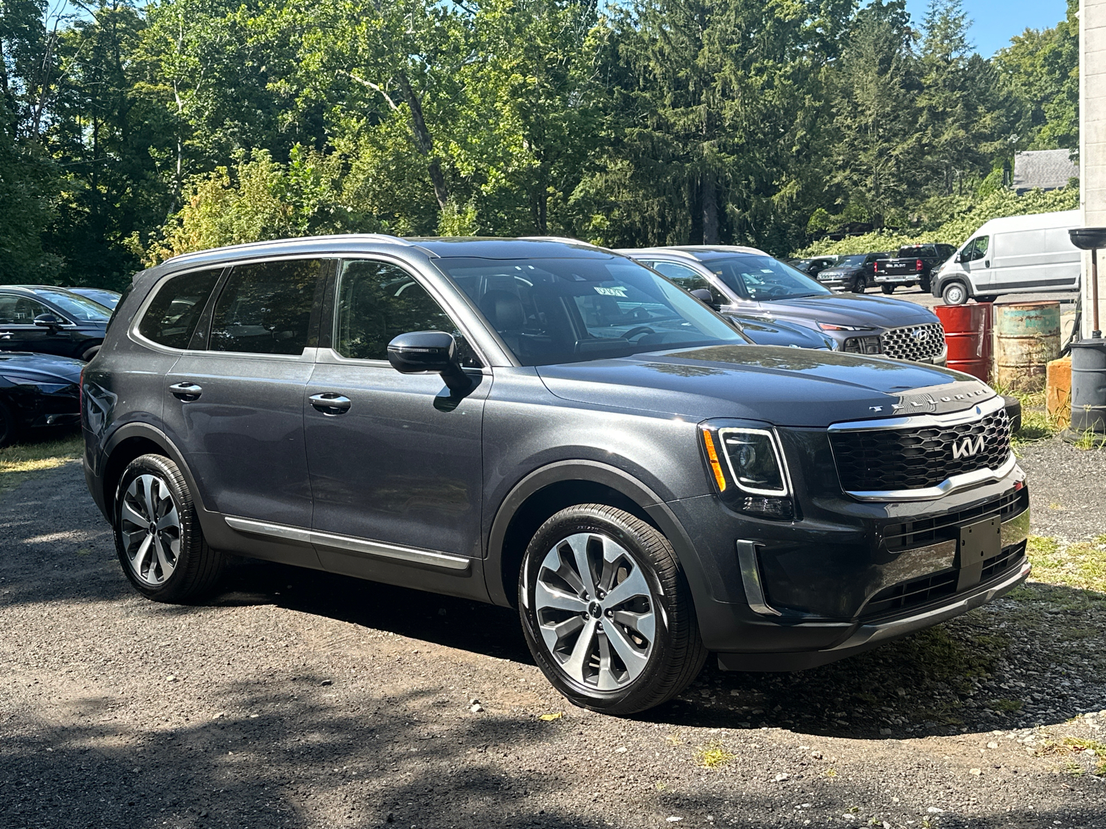 2022 Kia Telluride S 1