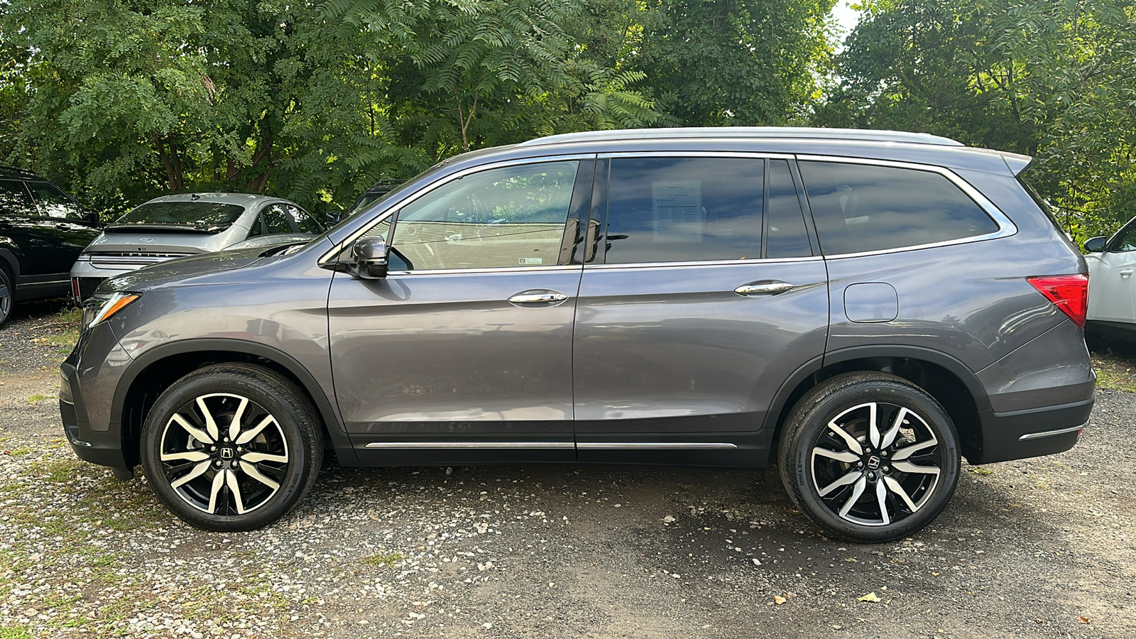 2021 Honda Pilot Touring 8-Passenger 6