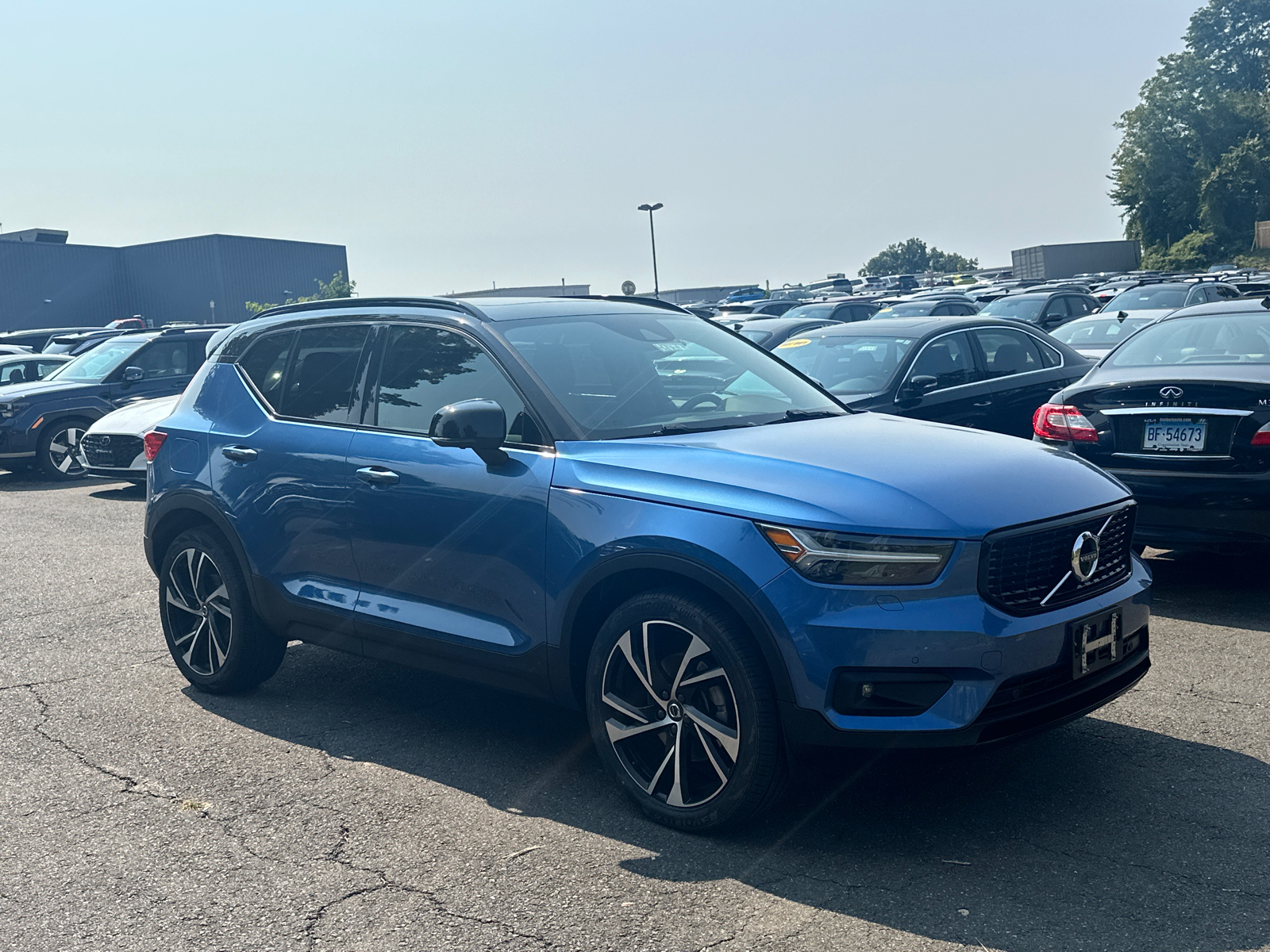 2021 Volvo XC40 R-Design 1