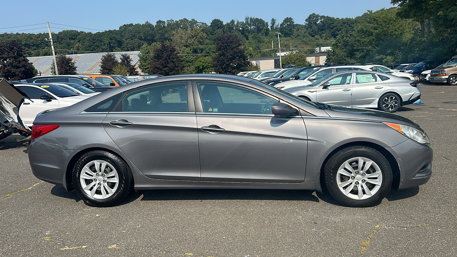 2012 Hyundai SONATA GLS 2