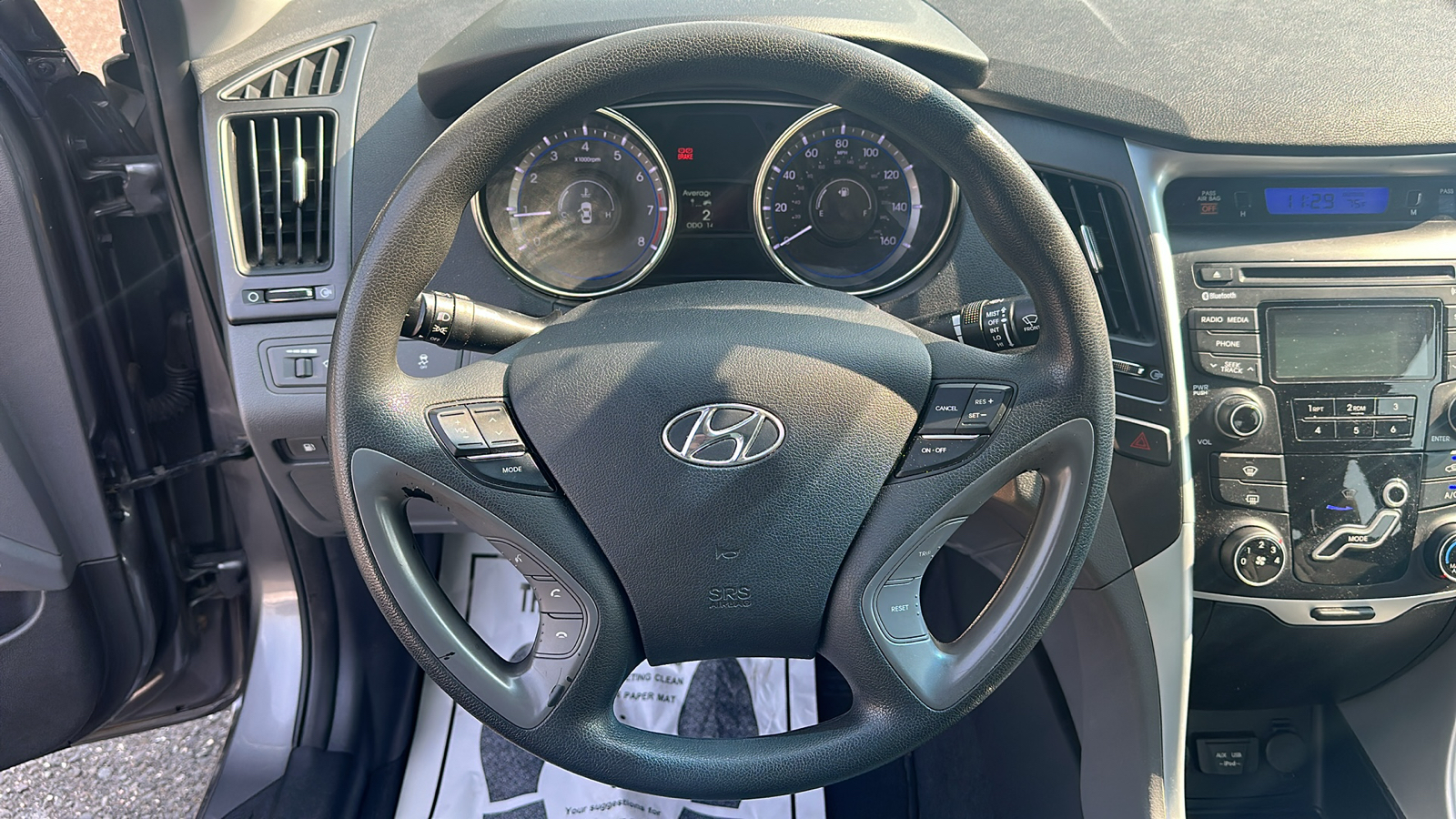 2012 Hyundai SONATA GLS 13