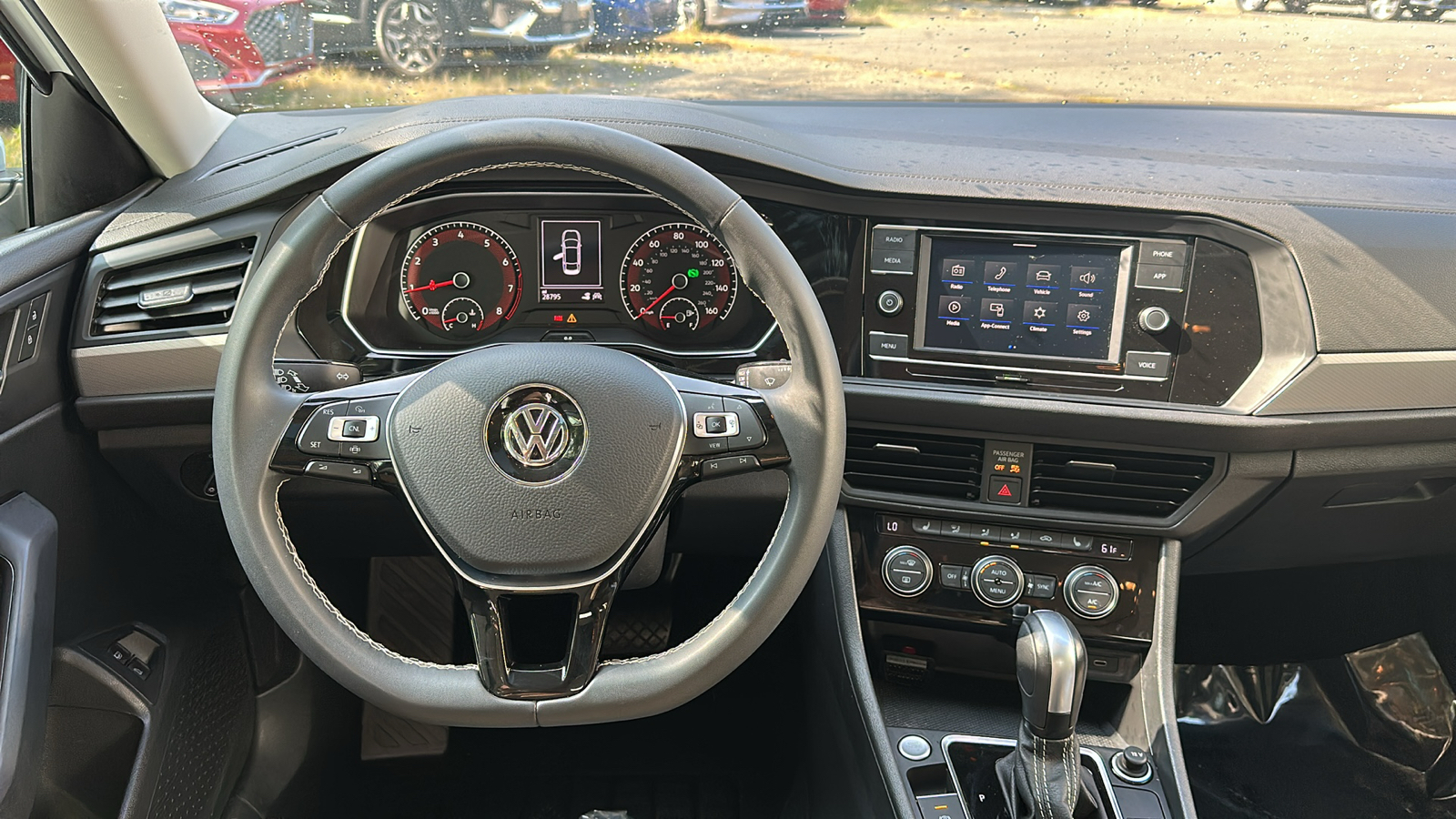 2021 Volkswagen Jetta SE 26