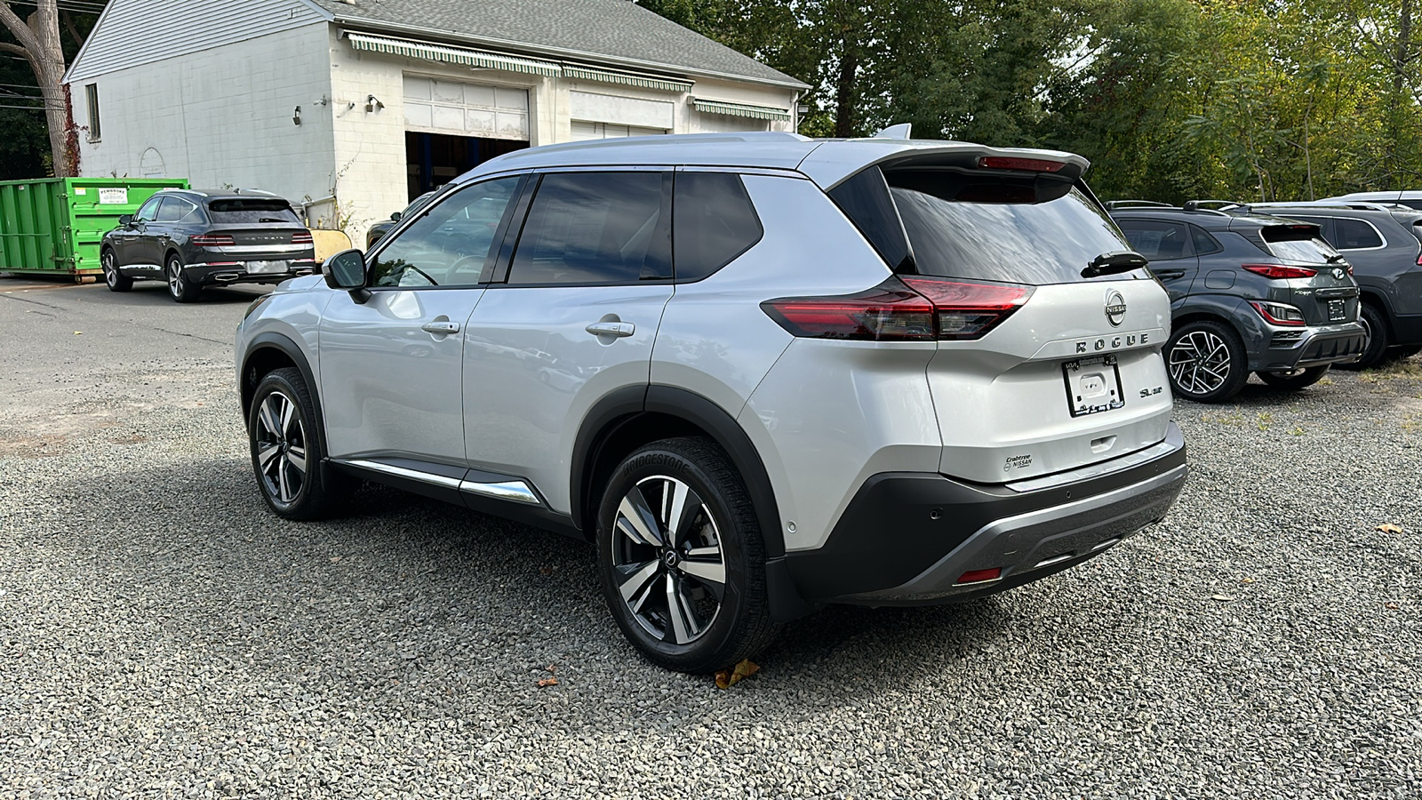 2023 Nissan Rogue SL 5