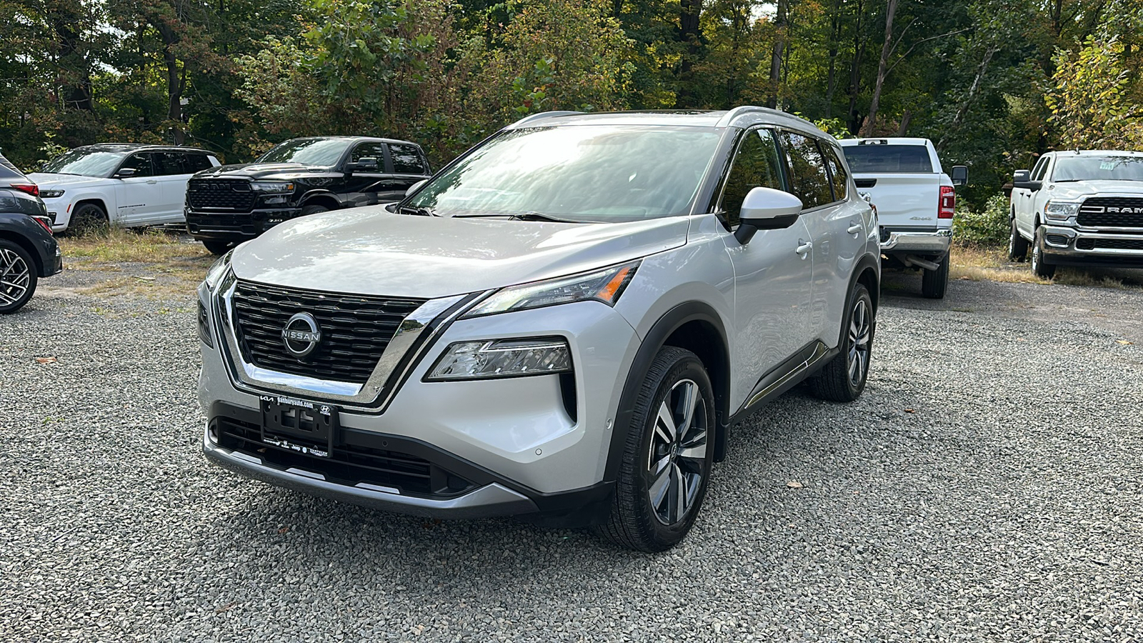 2023 Nissan Rogue SL 7