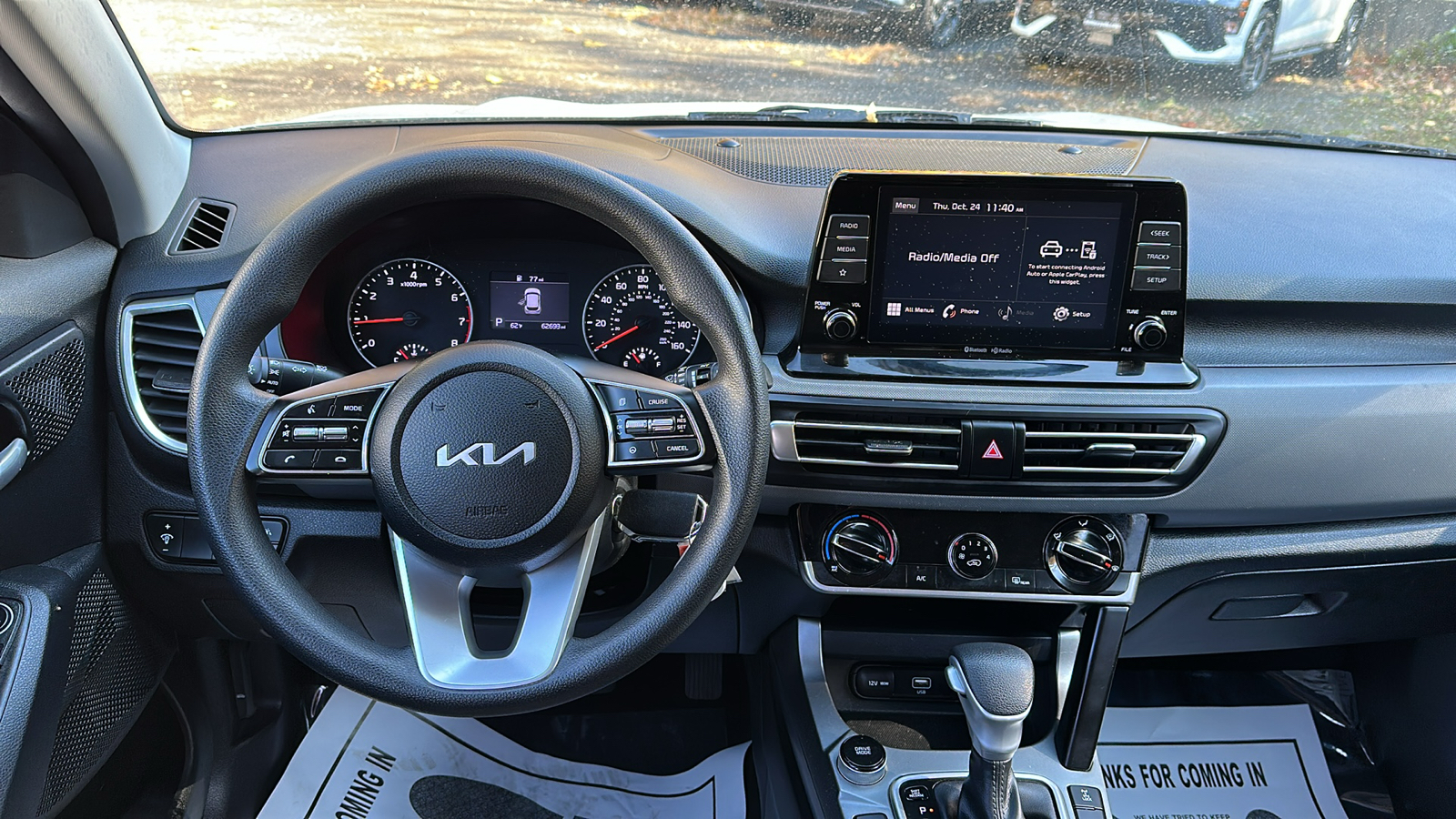 2022 Kia Seltos LX 24