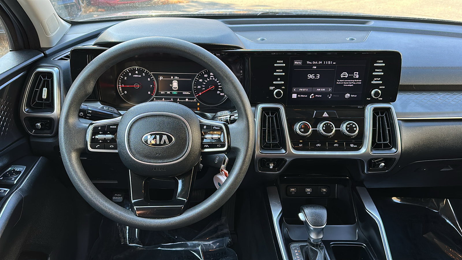 2021 Kia Sorento LX 24