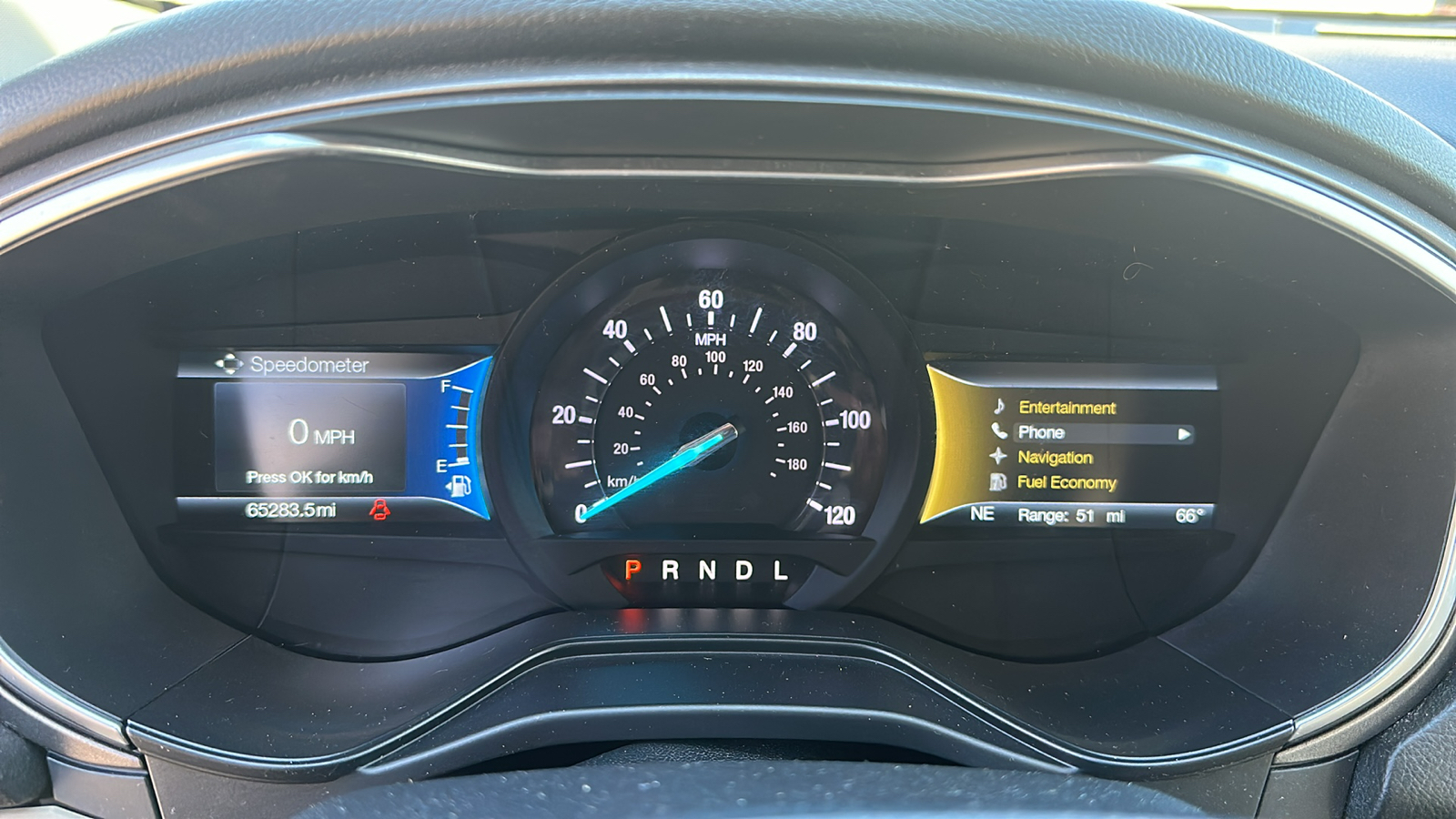 2019 Ford Fusion Hybrid SE 17