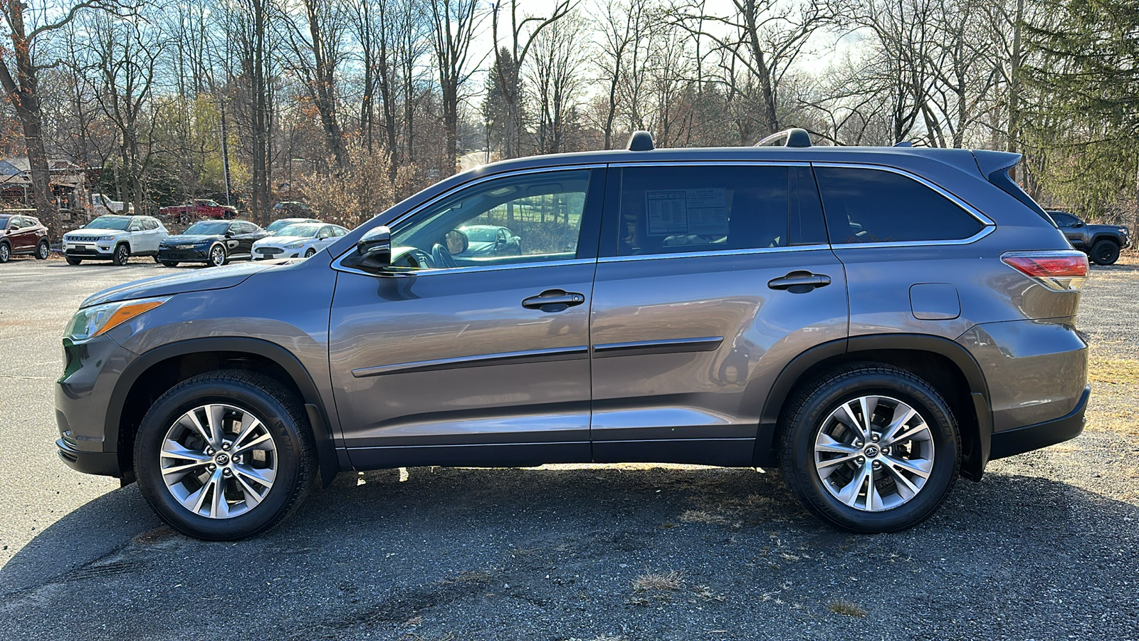 2016 Toyota Highlander LE 6