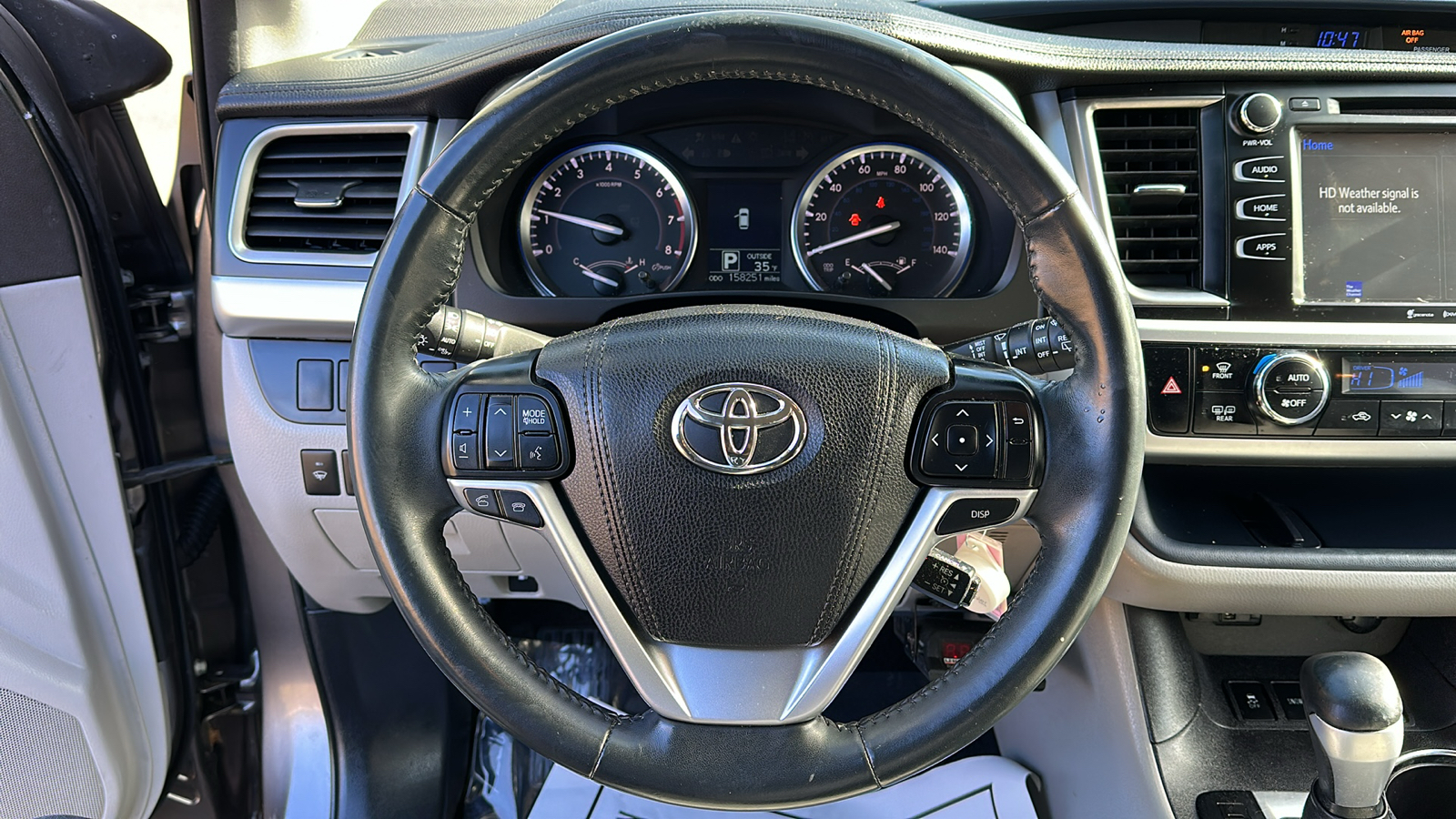 2016 Toyota Highlander LE 14