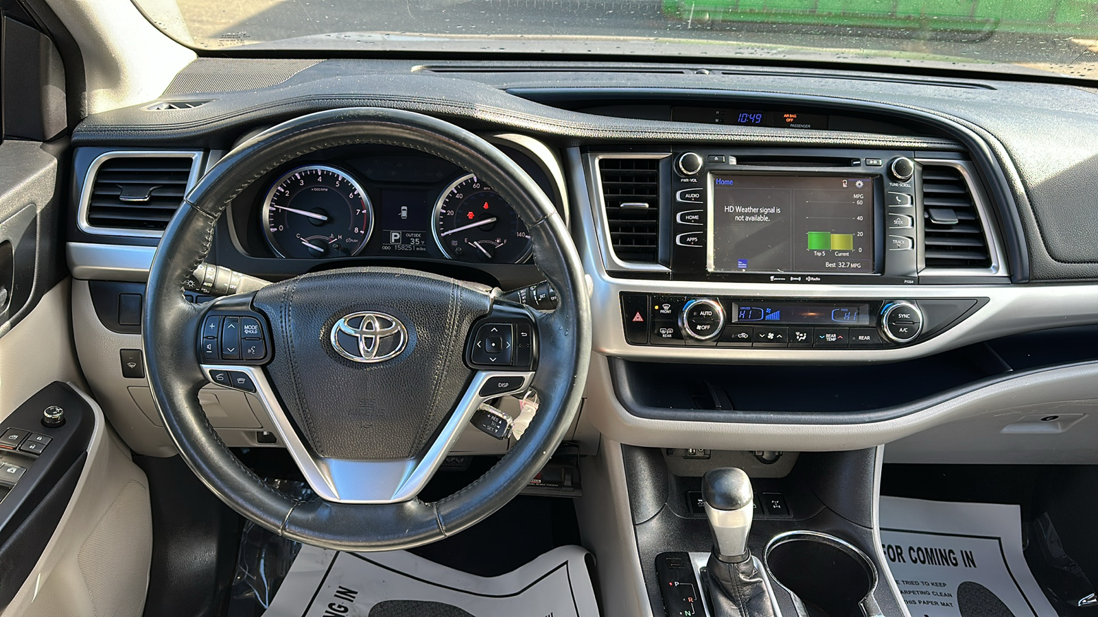 2016 Toyota Highlander LE 25