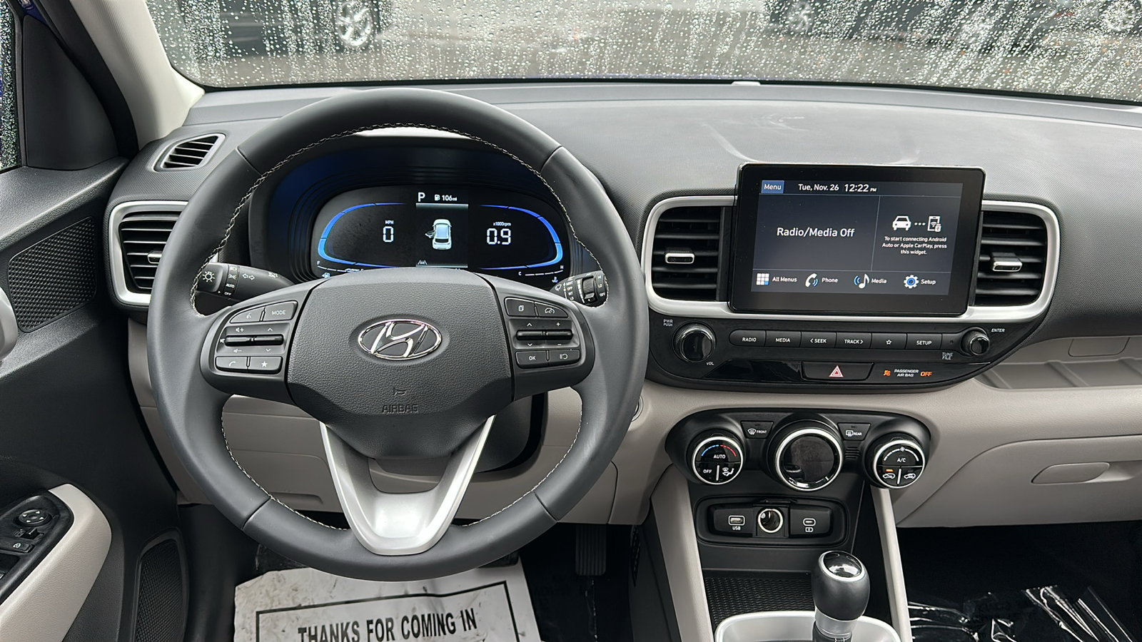 2024 Hyundai Venue SEL 24