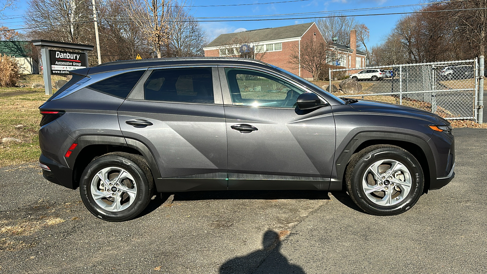 2022 Hyundai TUCSON SEL 2