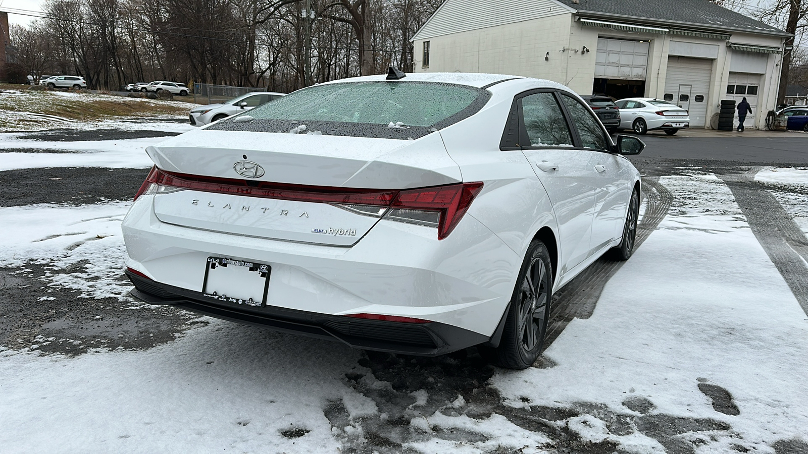 2022 Hyundai Elantra Hybrid Blue 3