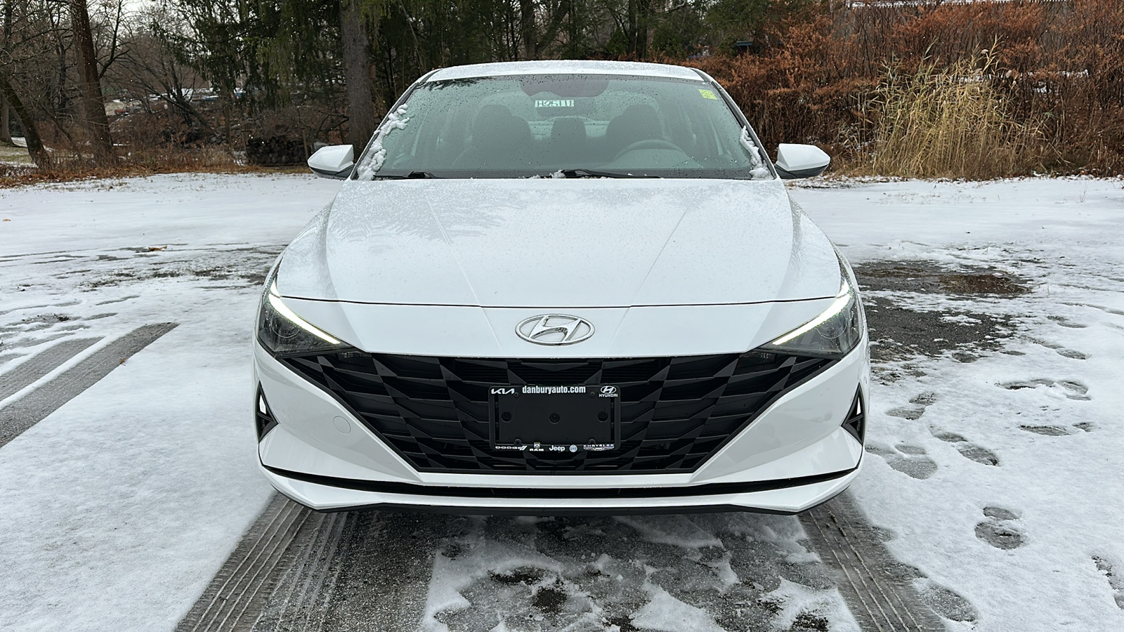 2022 Hyundai Elantra Hybrid Blue 8