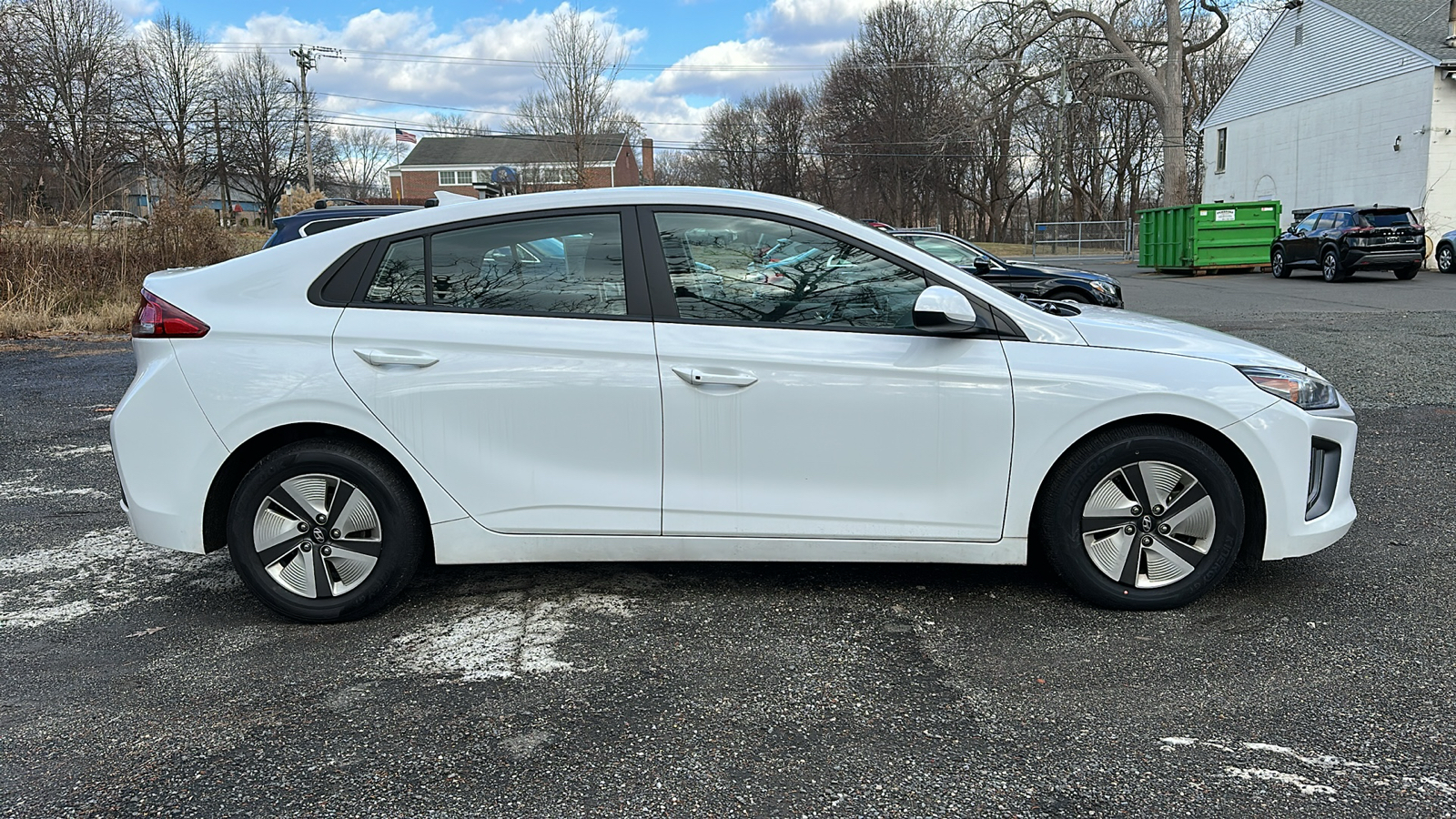 2022 Hyundai IONIQ Hybrid Blue 2