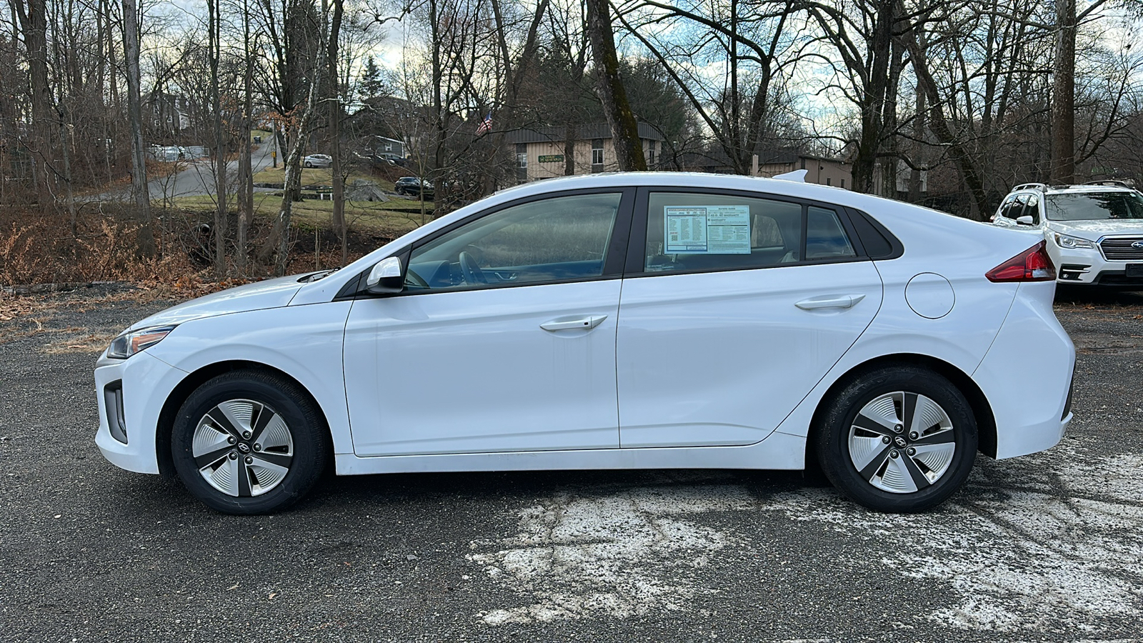 2022 Hyundai IONIQ Hybrid Blue 6