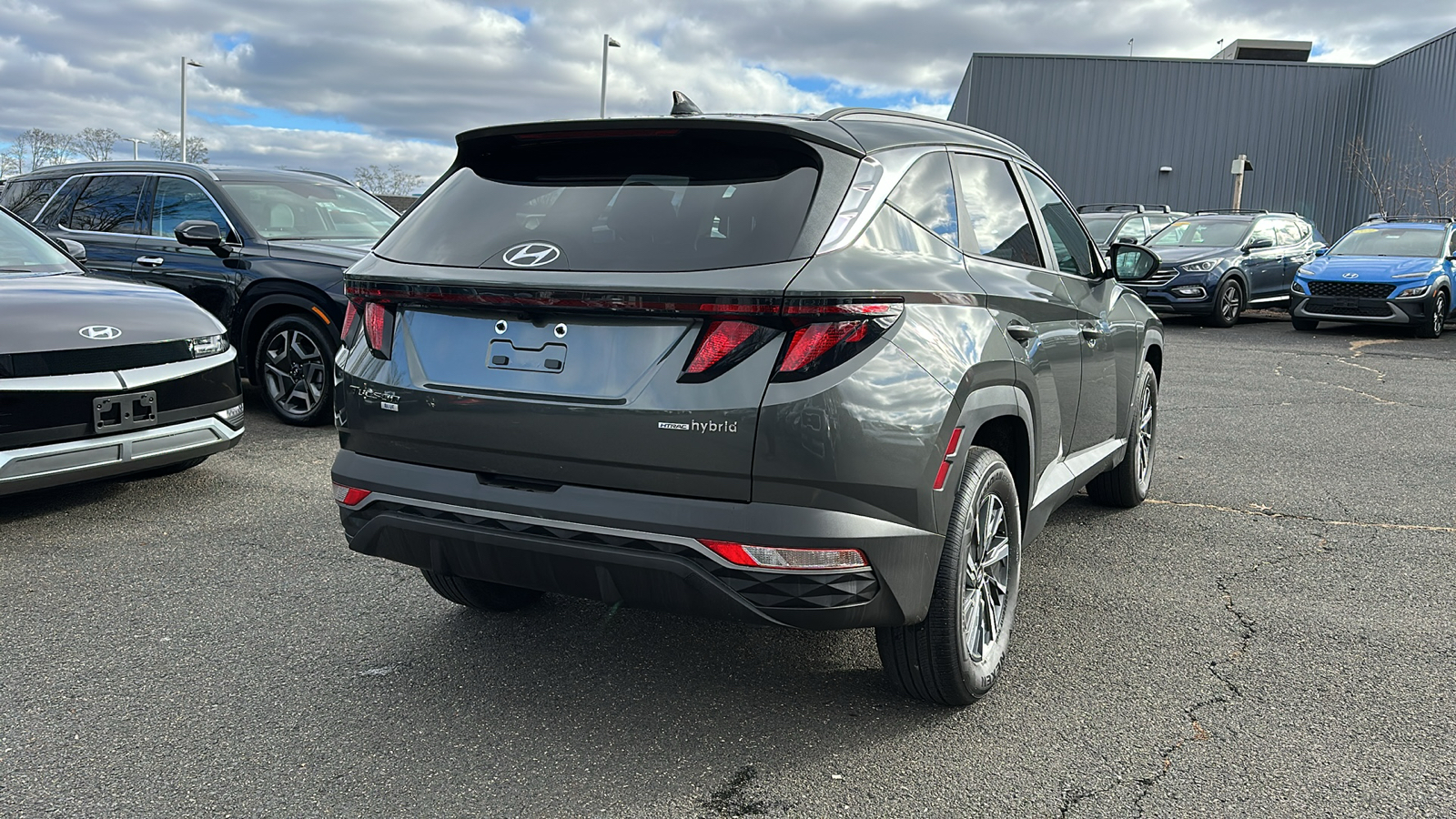 2024 Hyundai Tucson Hybrid Blue 3