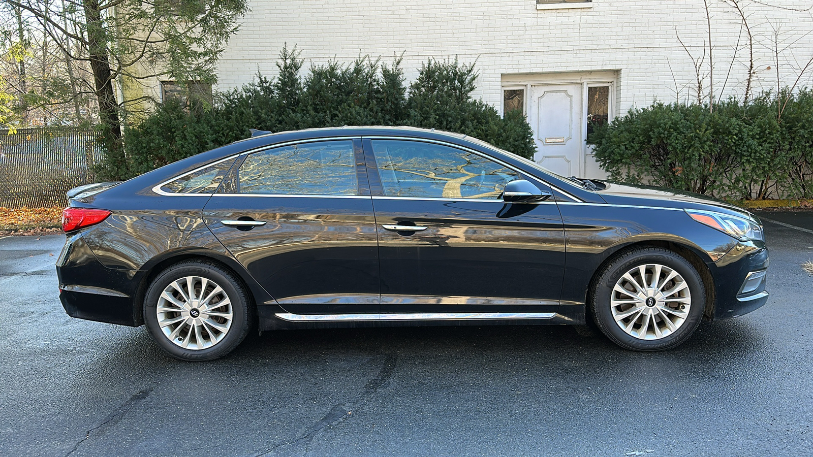 2015 Hyundai SONATA Sport 2