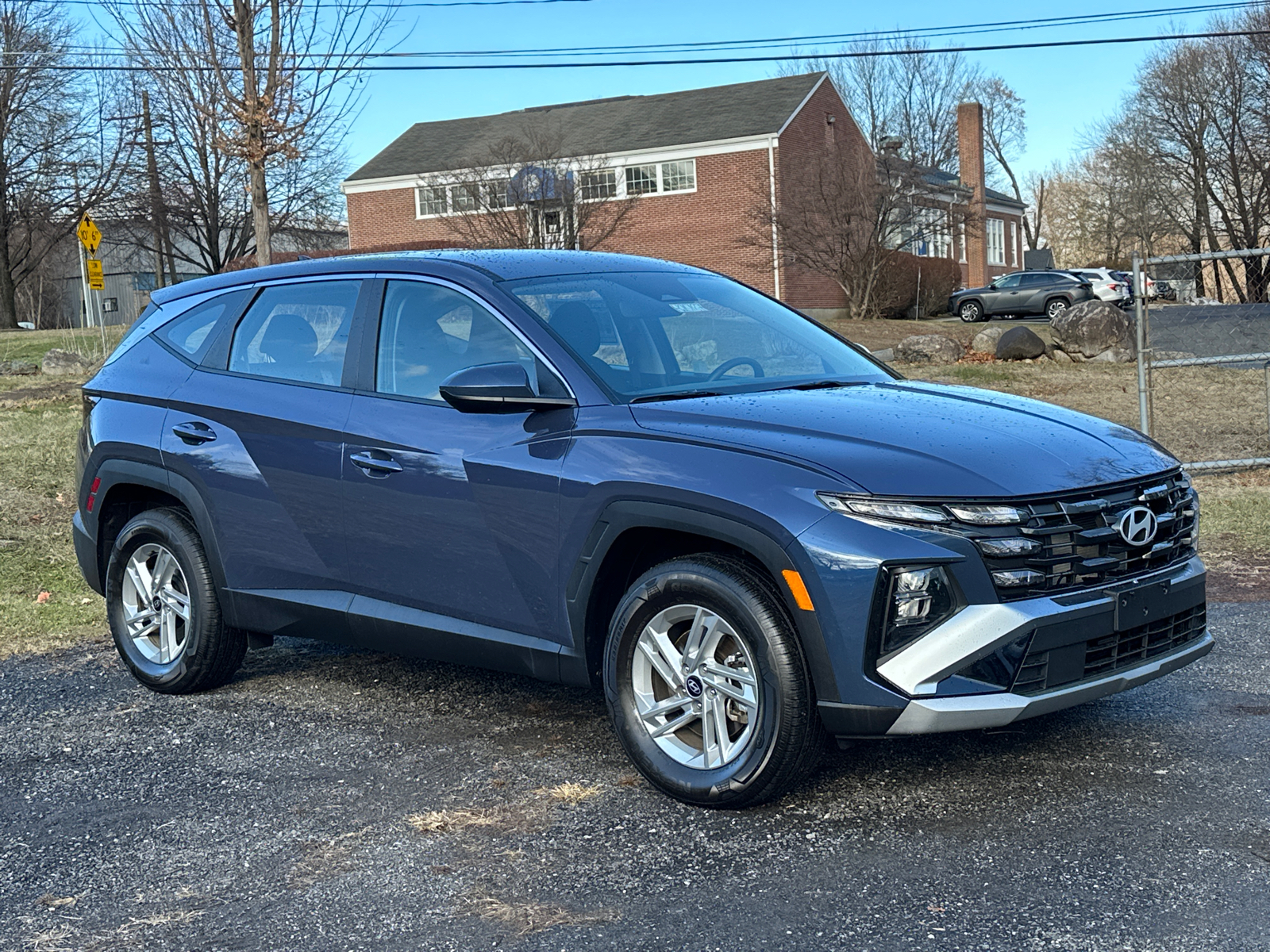 2025 Hyundai Tucson SE 1