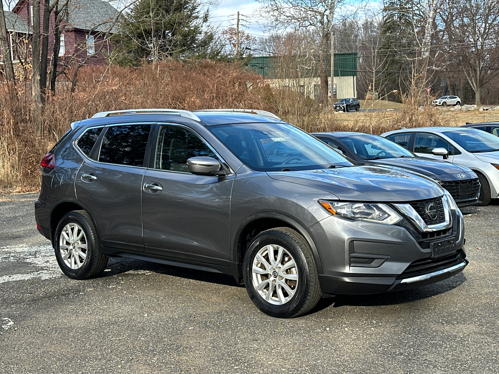 2020 Nissan Rogue SV 1