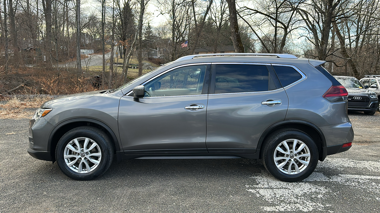 2020 Nissan Rogue SV 6