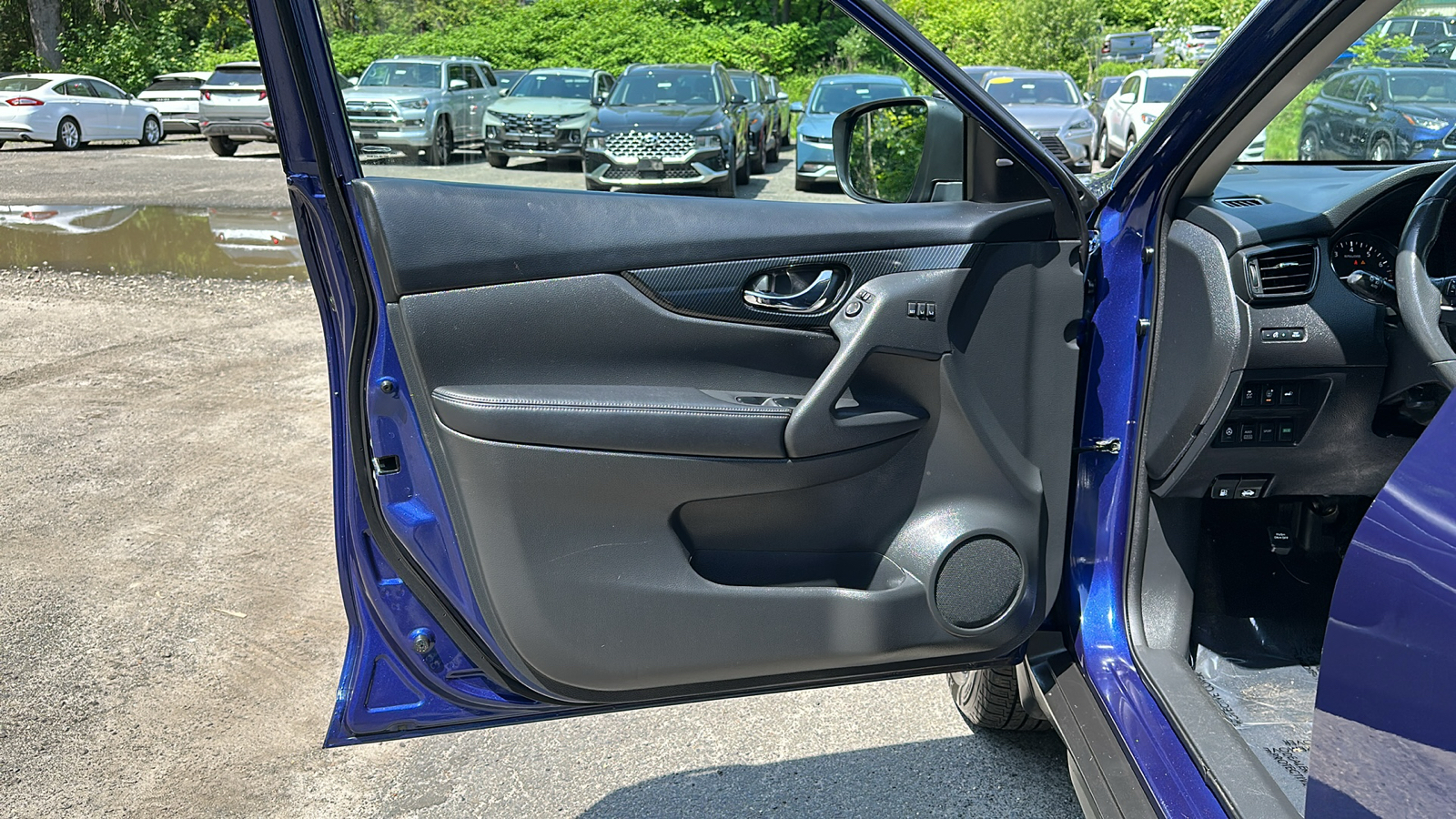 2017 Nissan Rogue SL Hybrid 11