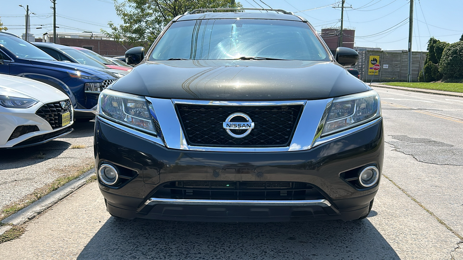 2016 Nissan Pathfinder SL 2