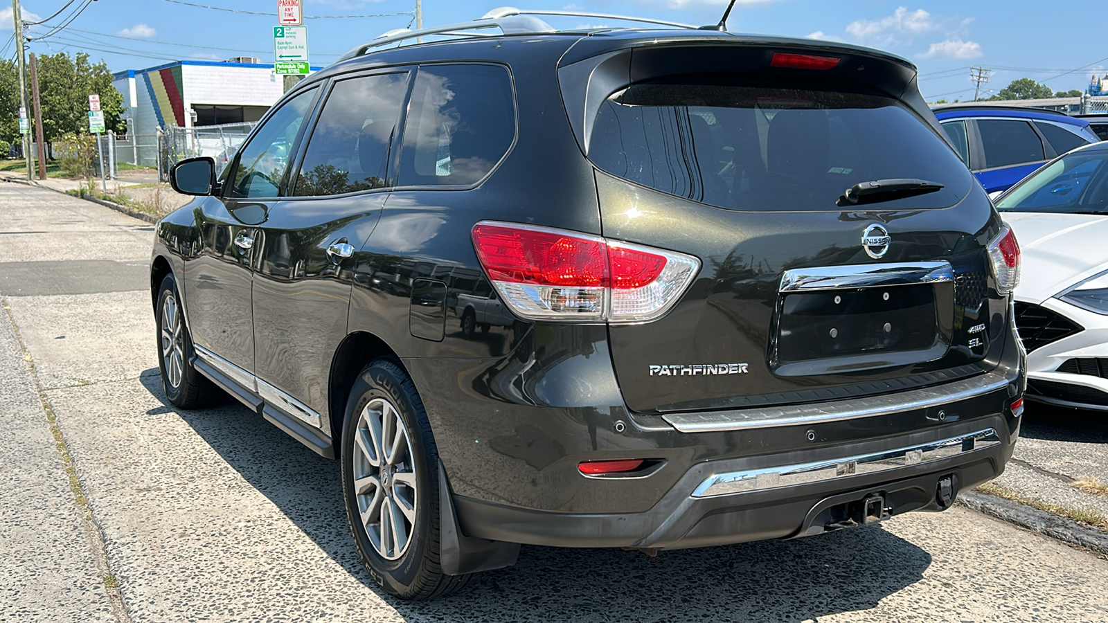 2016 Nissan Pathfinder SL 4