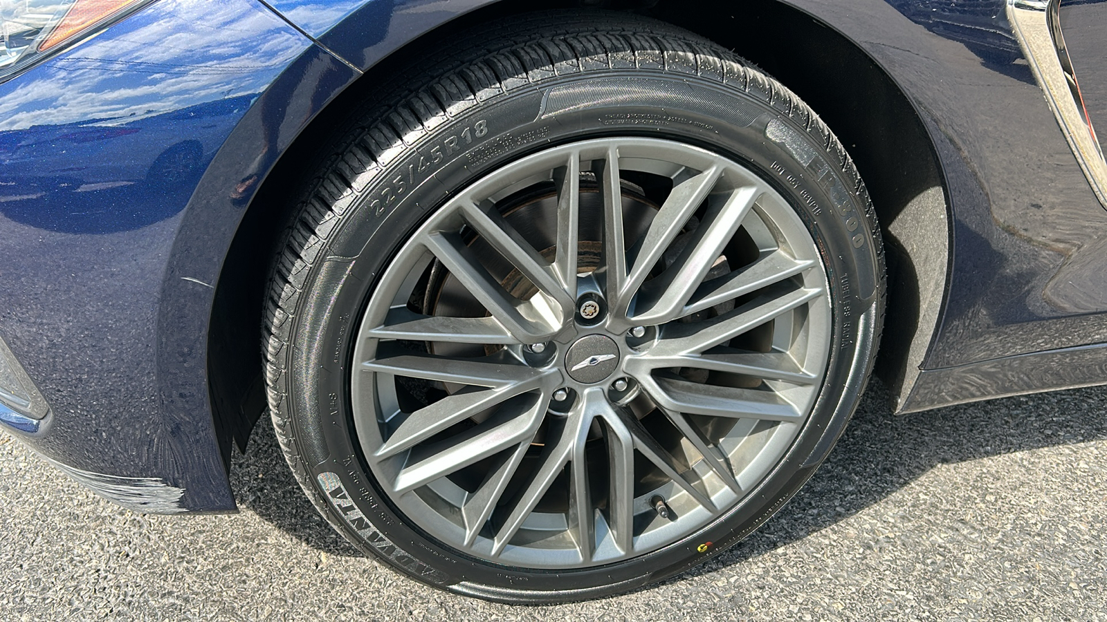 2019 Genesis G70 2.0T Advanced 4