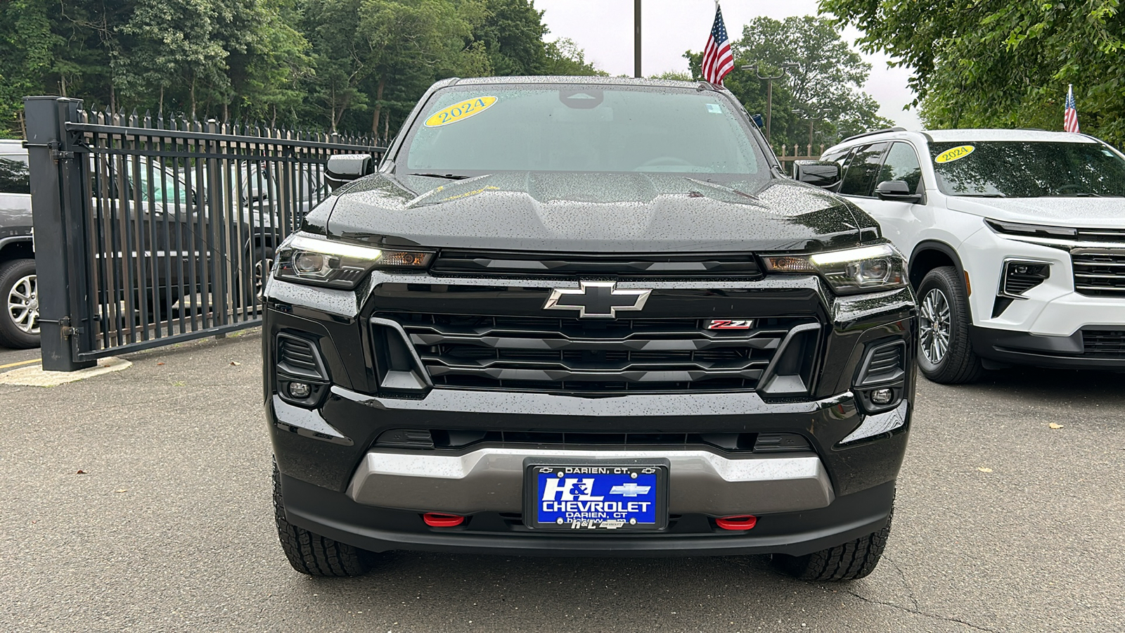 2024 Chevrolet Colorado 4WD Z71 Crew Cab 2