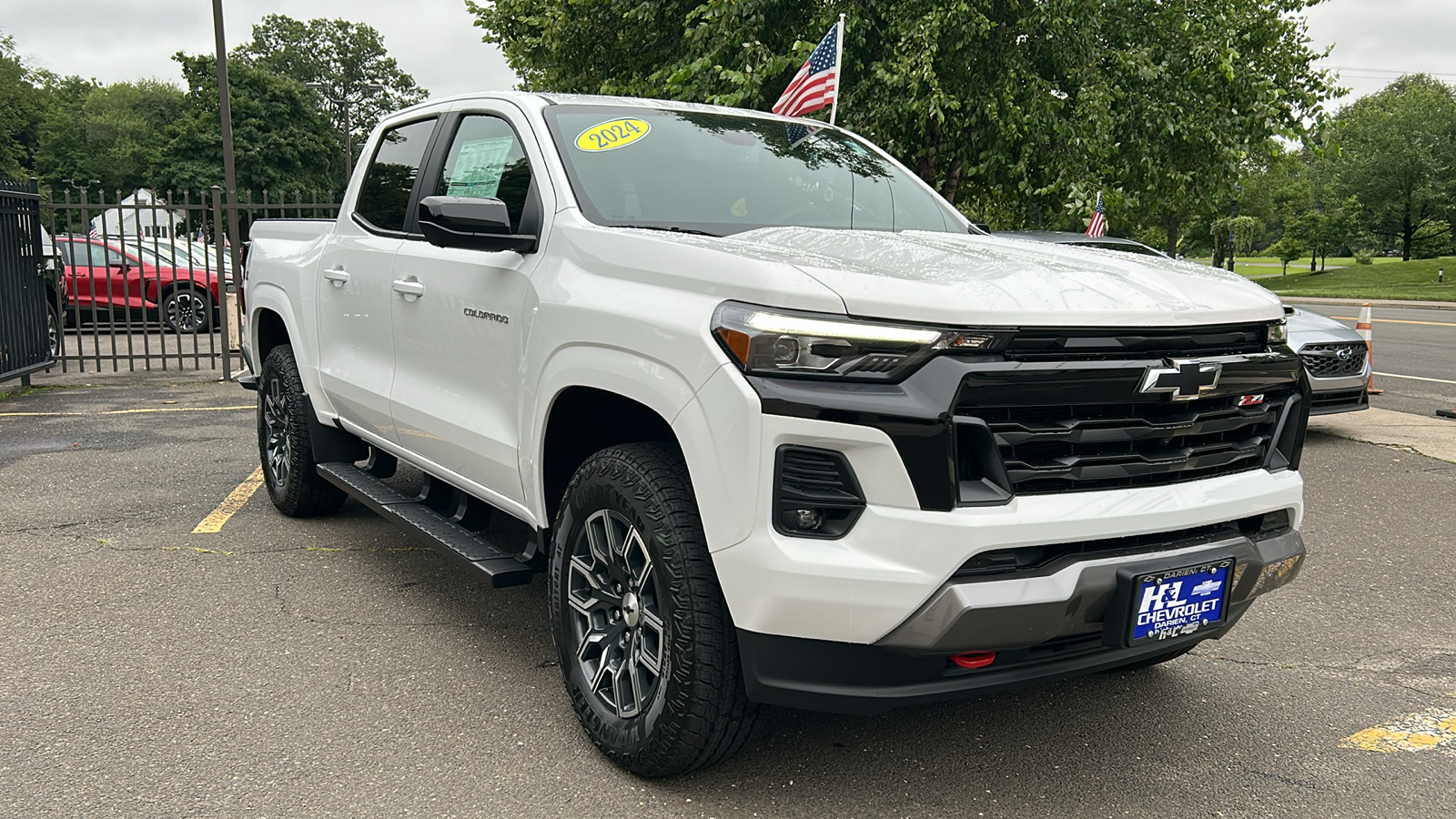 2024 Chevrolet Colorado 4WD Z71 Crew Cab 2