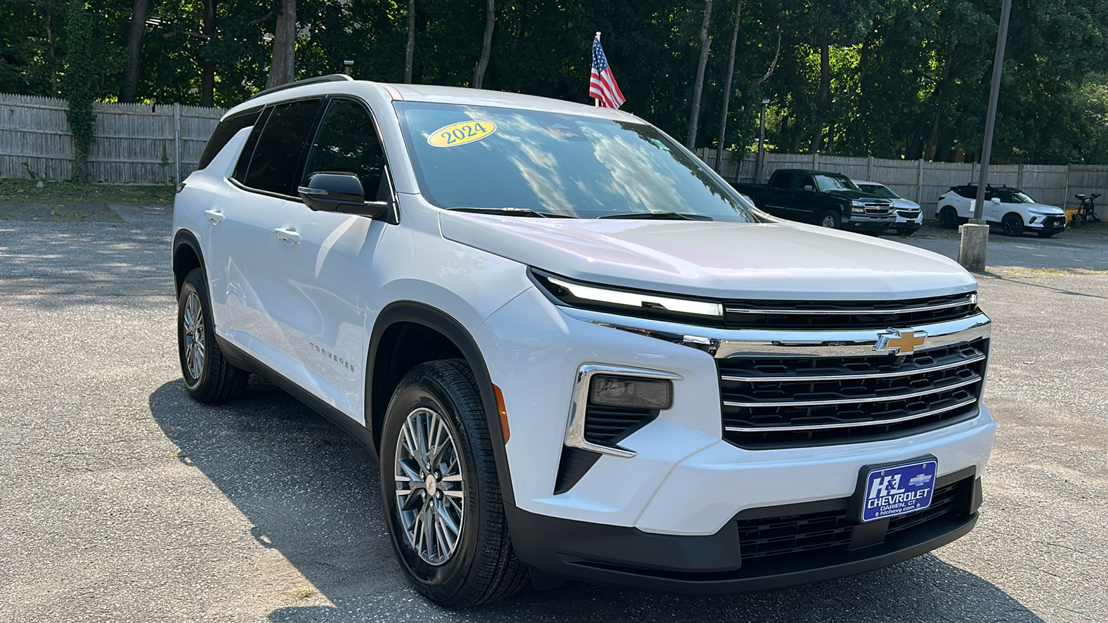 2024 Chevrolet Traverse FWD LT 3