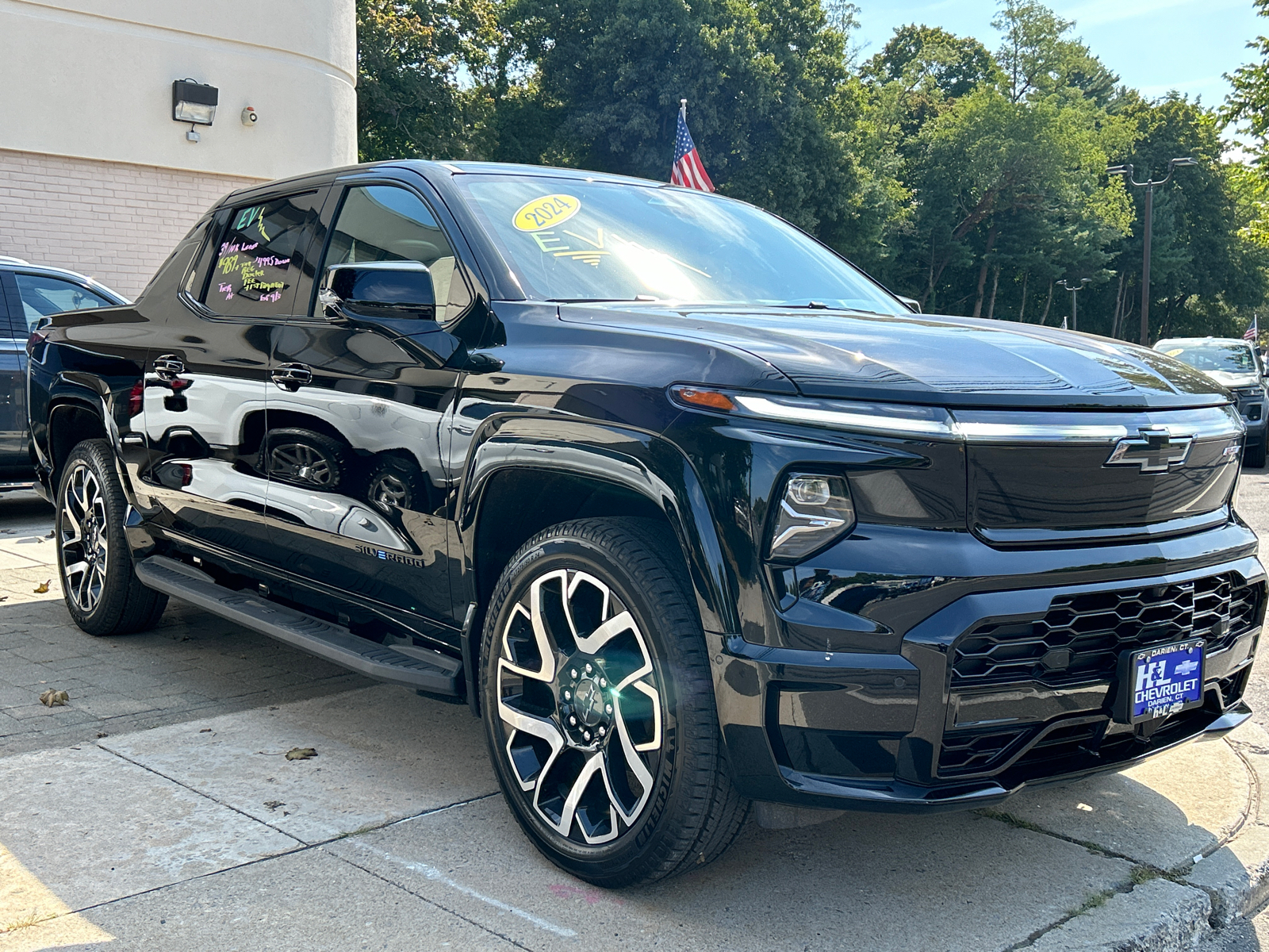 2024 Chevrolet Silverado EV RST e4WD Crew Cab 1