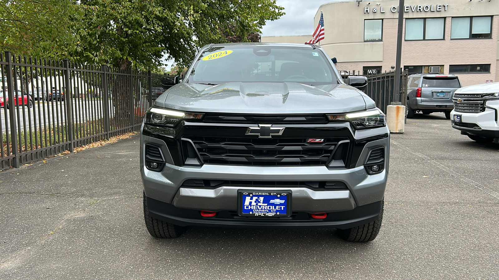 2024 Chevrolet Colorado 4WD Z71 Crew Cab 2