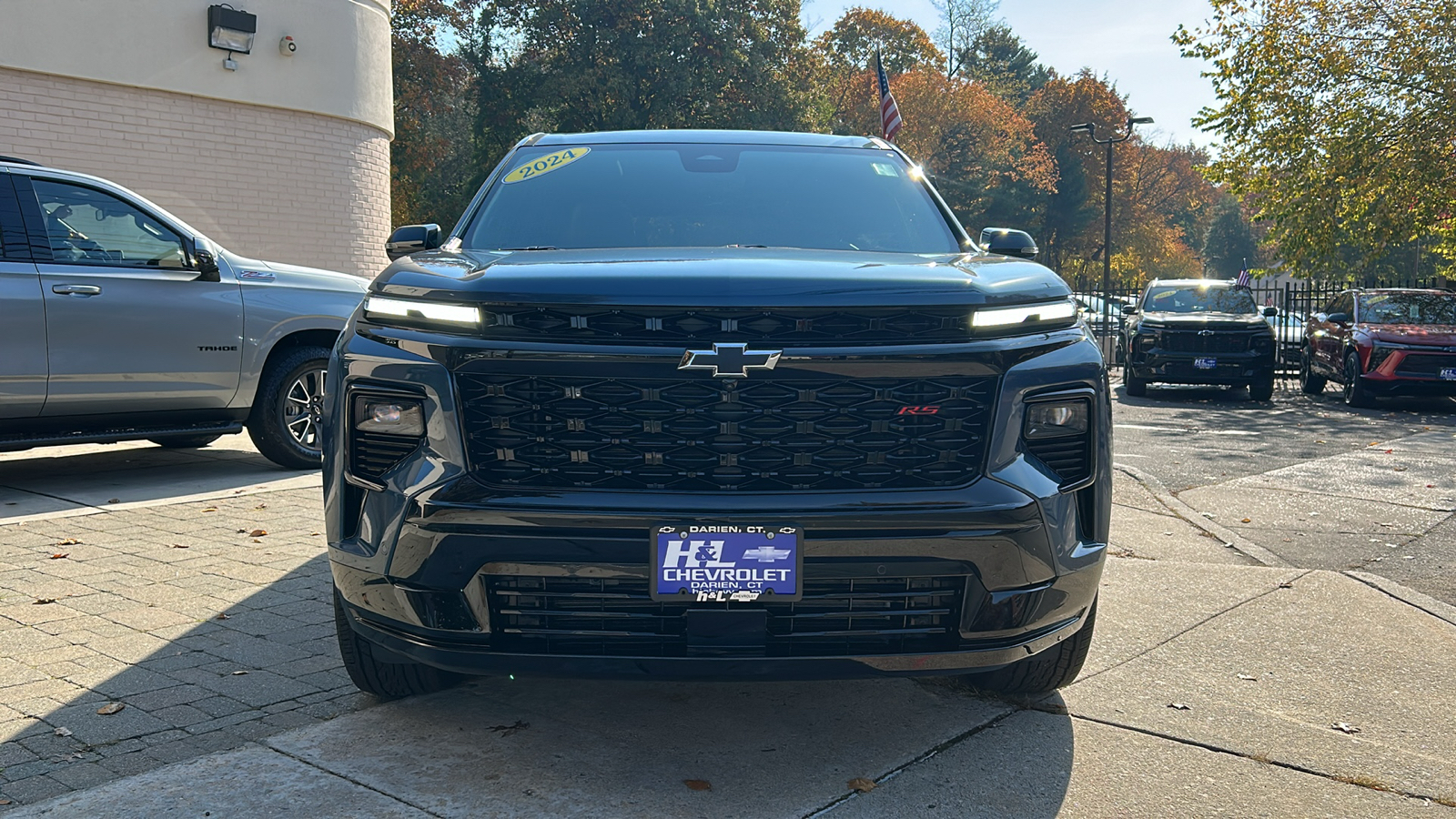 2024 Chevrolet Traverse AWD RS 2