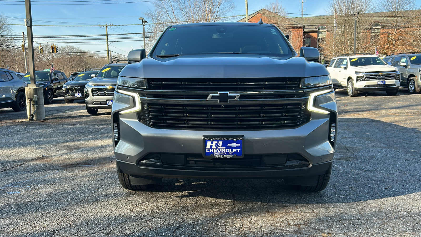 2022 Chevrolet Suburban RST 2