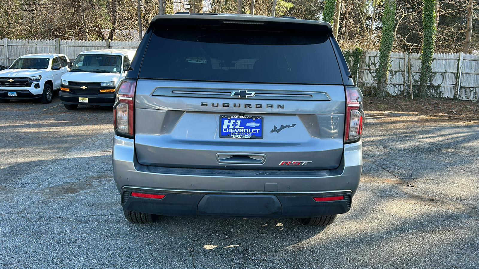 2022 Chevrolet Suburban RST 5