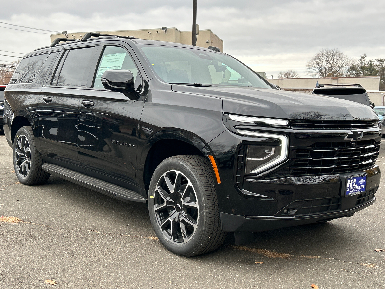 2025 Chevrolet Suburban RST 1