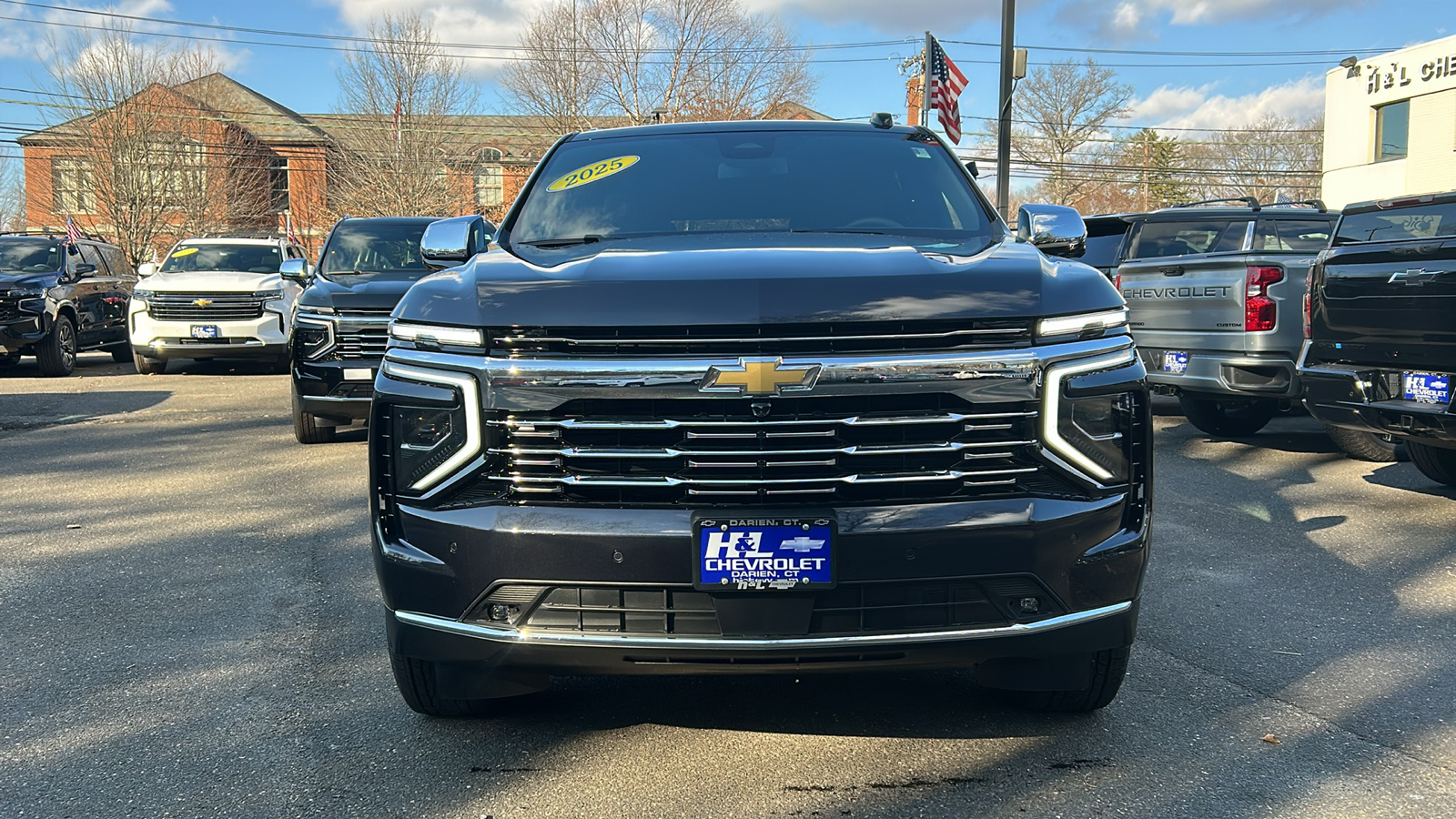 2025 Chevrolet Suburban Premier 2