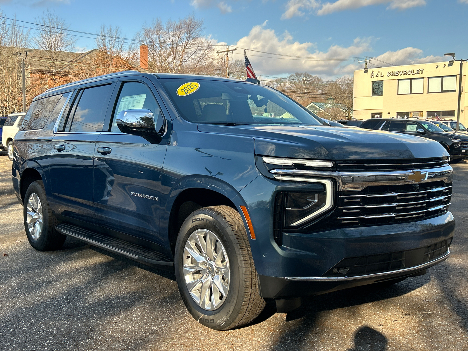 2025 Chevrolet Suburban Premier 1