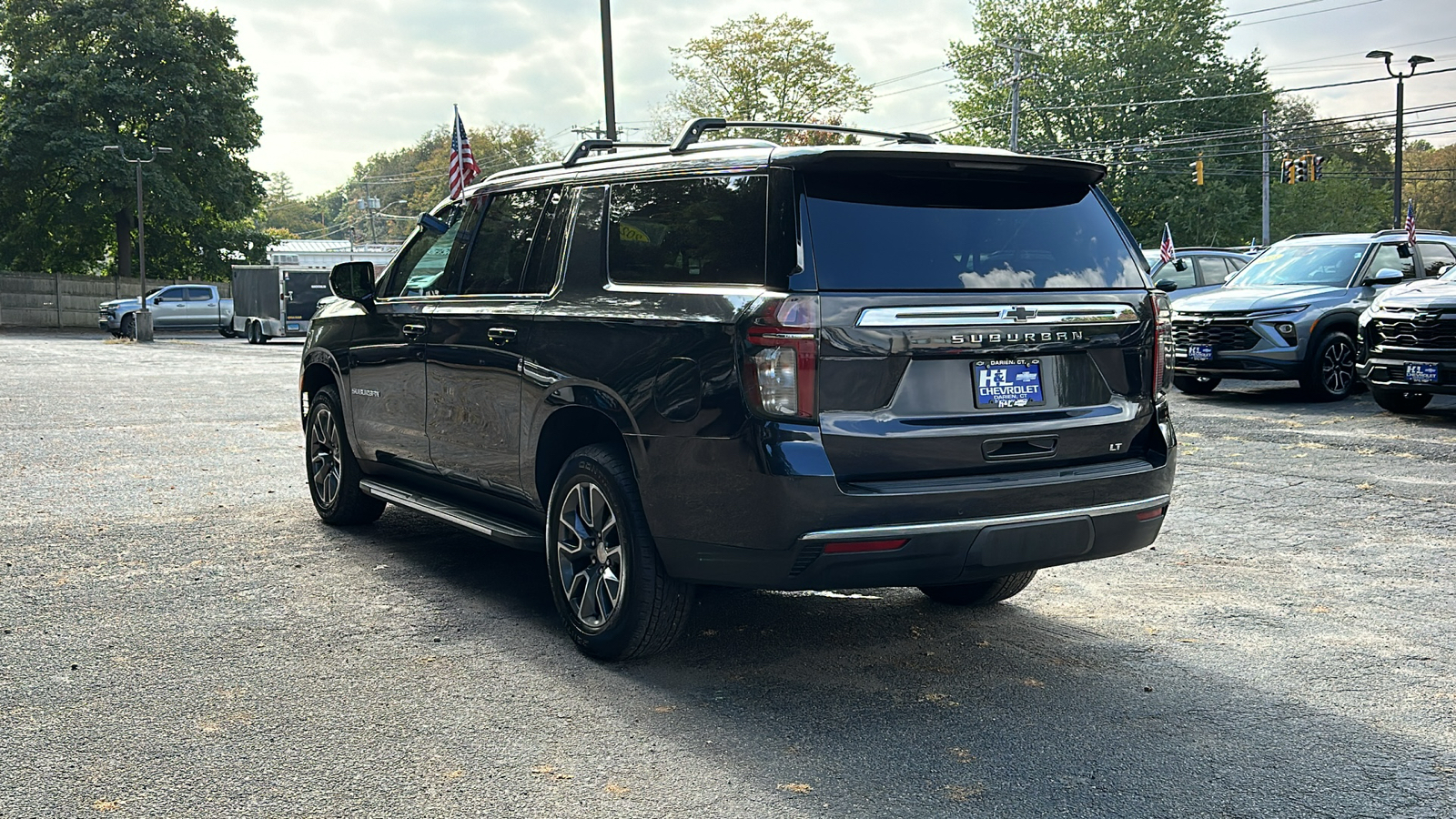 2023 Chevrolet Suburban LT 4