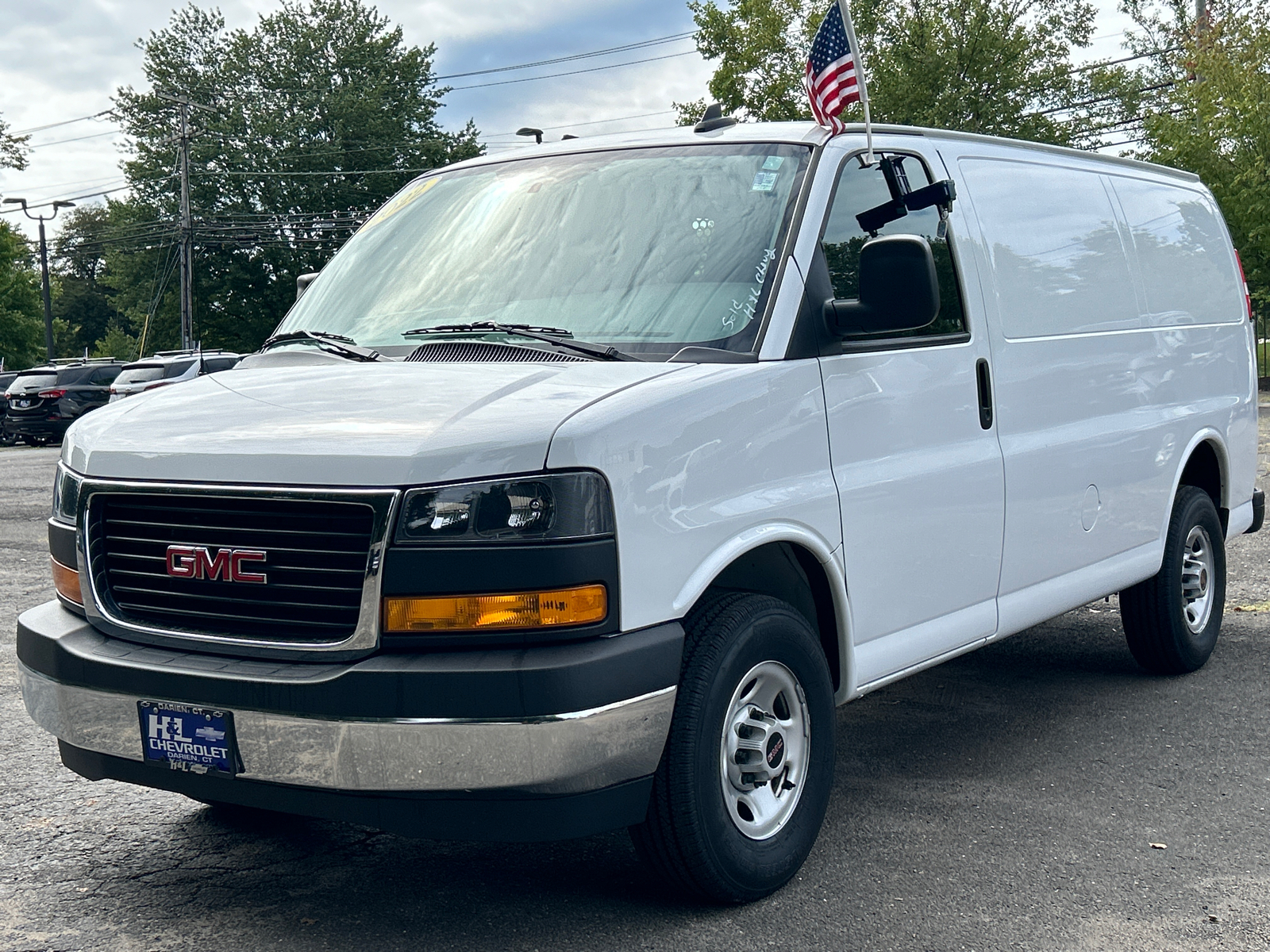 2022 GMC Savana G2500 1