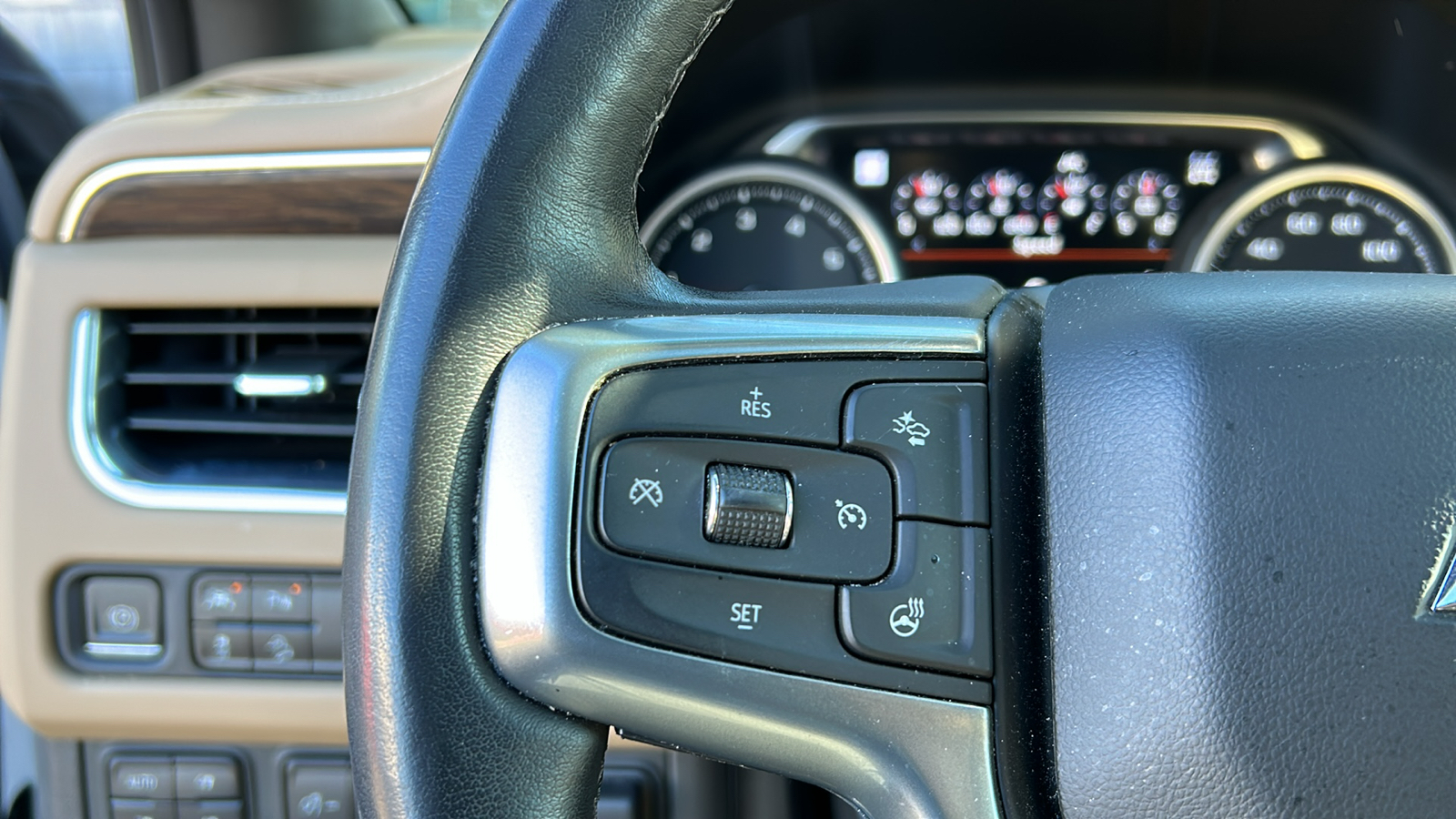 2021 Chevrolet Suburban Premier 11