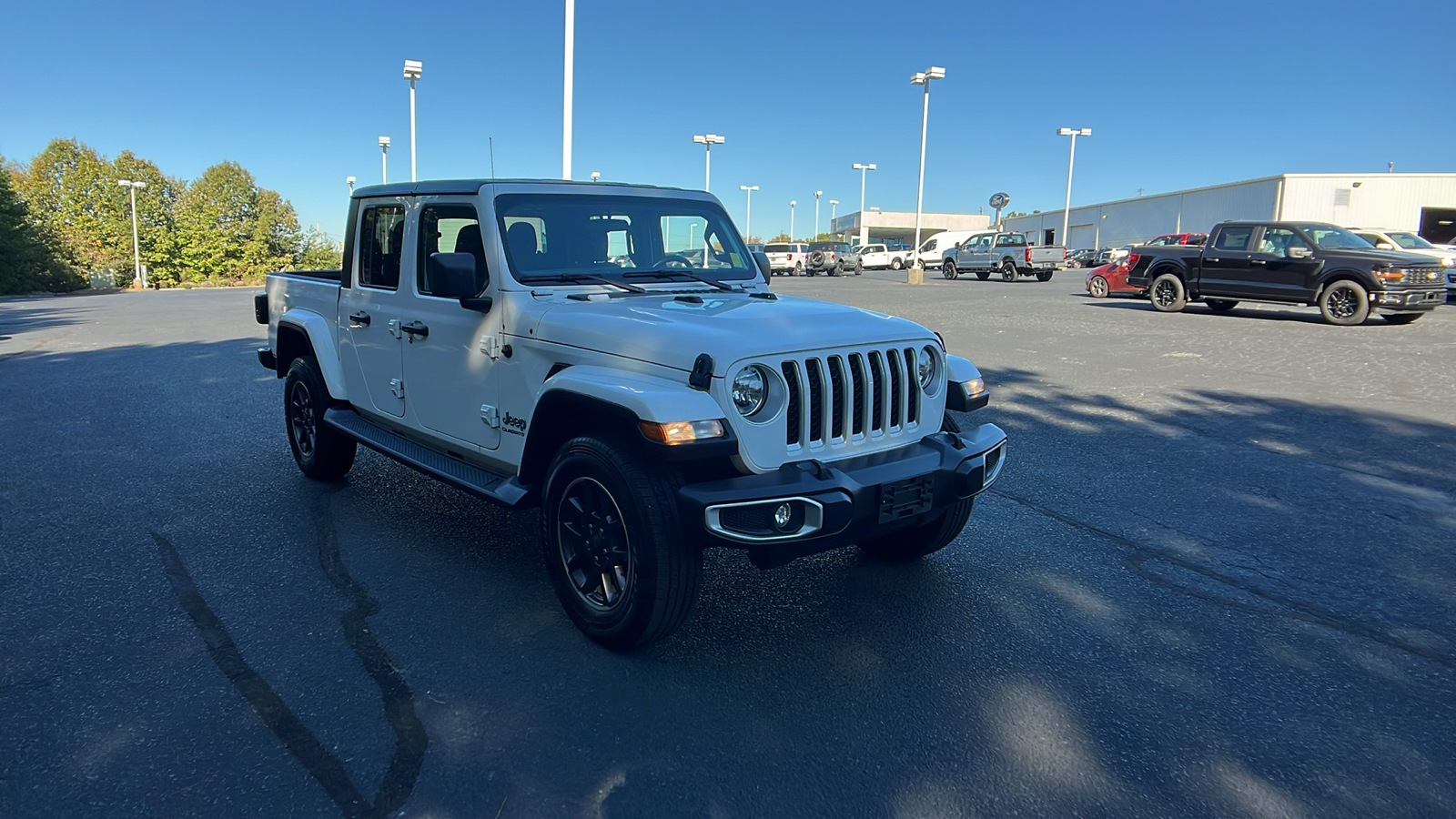 2021 Jeep Gladiator Overland 1